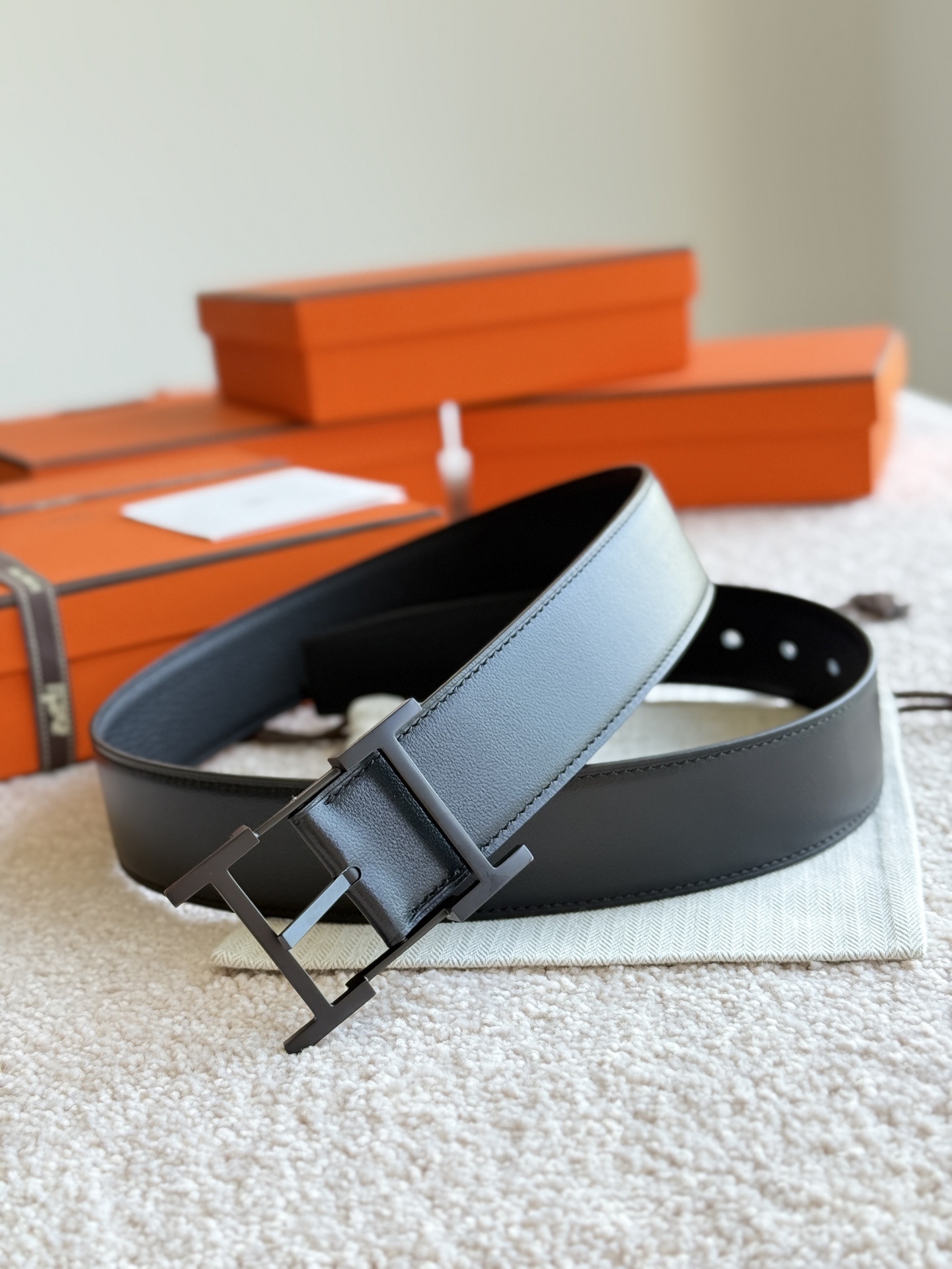 Men's Hermès H Belt - Black Textured Leather with Matte Black Buckle