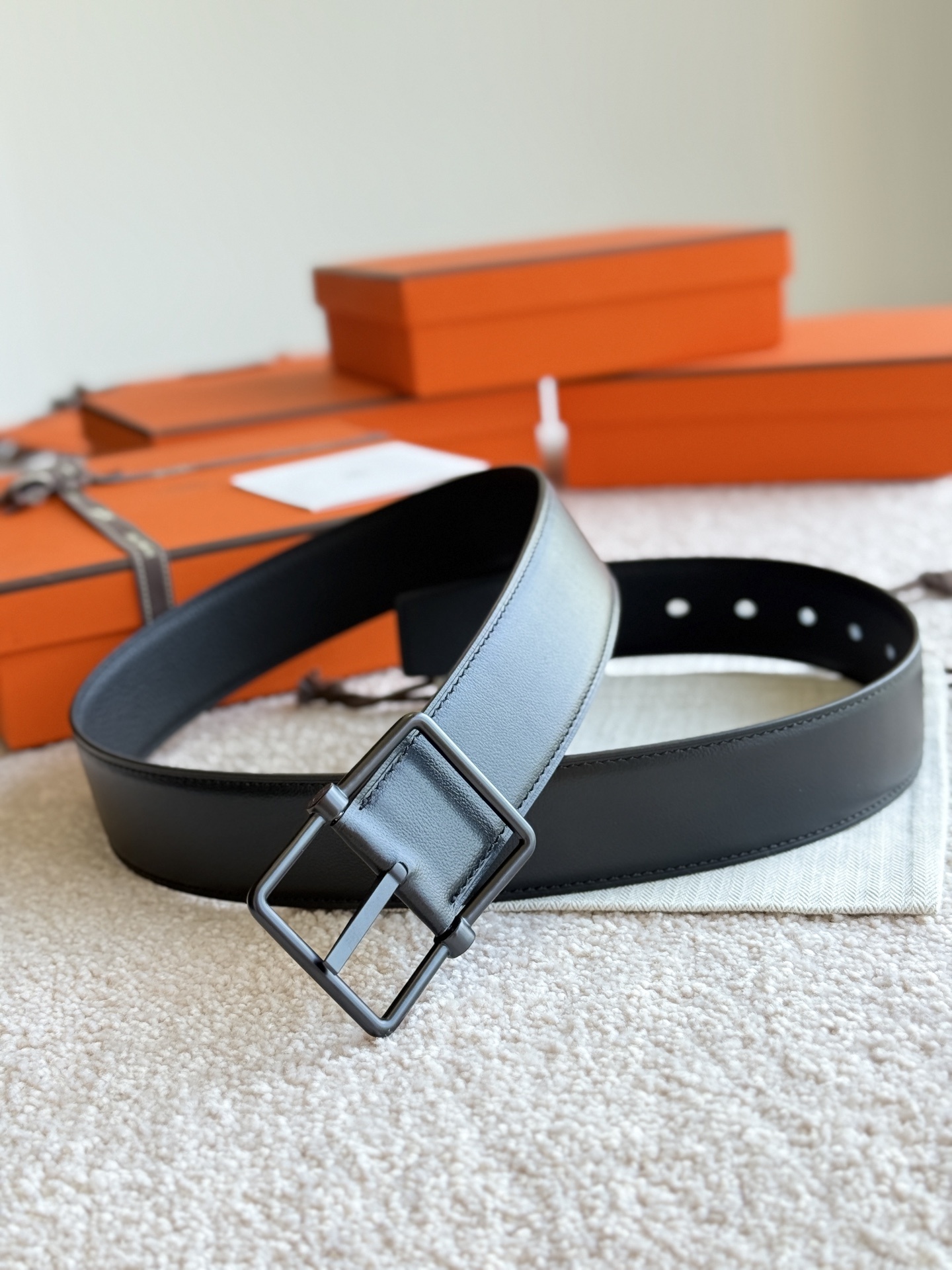 Hermès Men's Black Grained Leather Belt with Matte Black Buckle