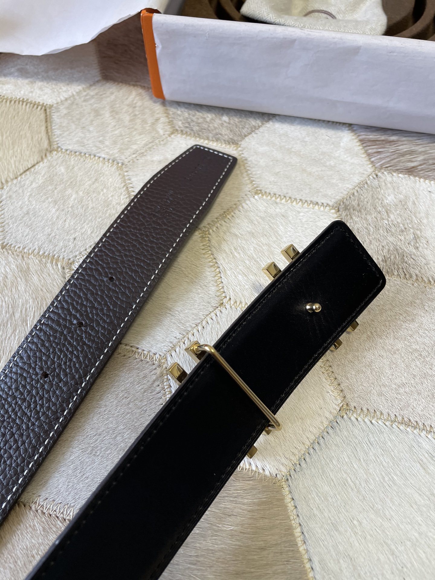 Luxury Coffee Brown Pebbled Leather Belt with Gold H Buckle