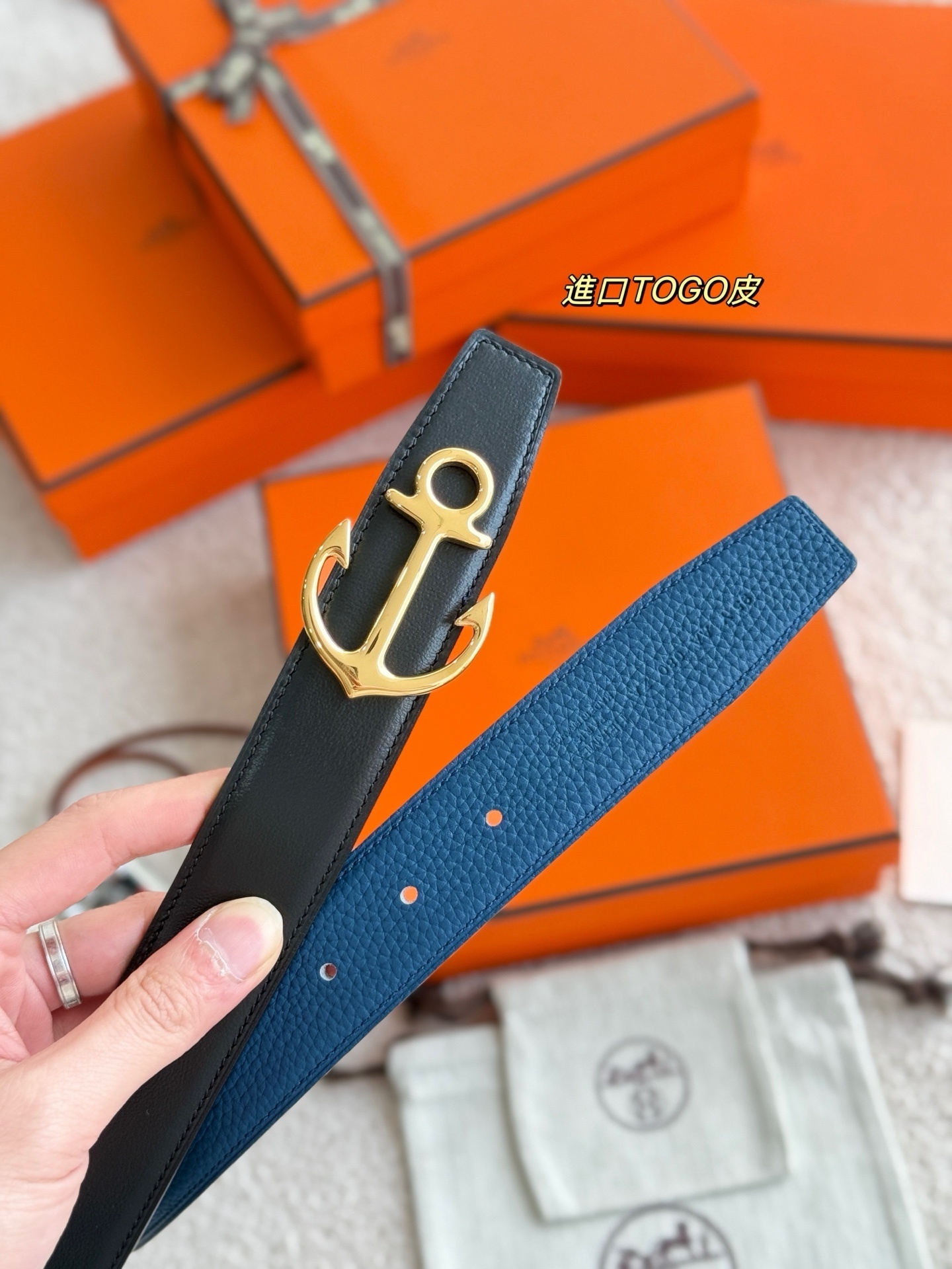 Hermès 32mm Cargo Belt Buckle & Reversible Leather Strap - Gold Tone