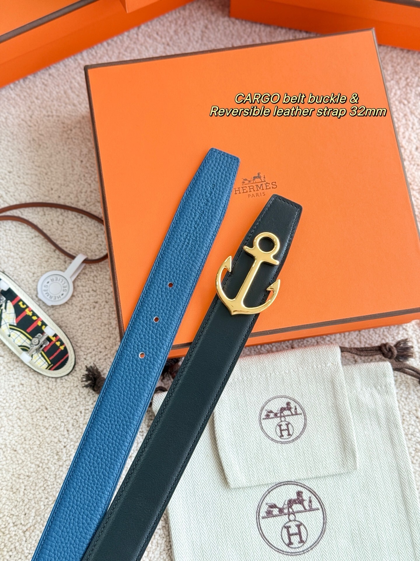 Hermès 32mm Cargo Belt Buckle & Reversible Leather Strap - Gold Tone