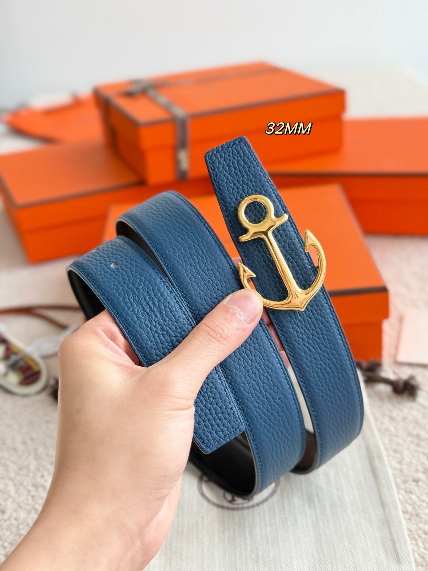 Hermès 32mm Cargo Belt Buckle & Reversible Leather Strap - Gold Tone