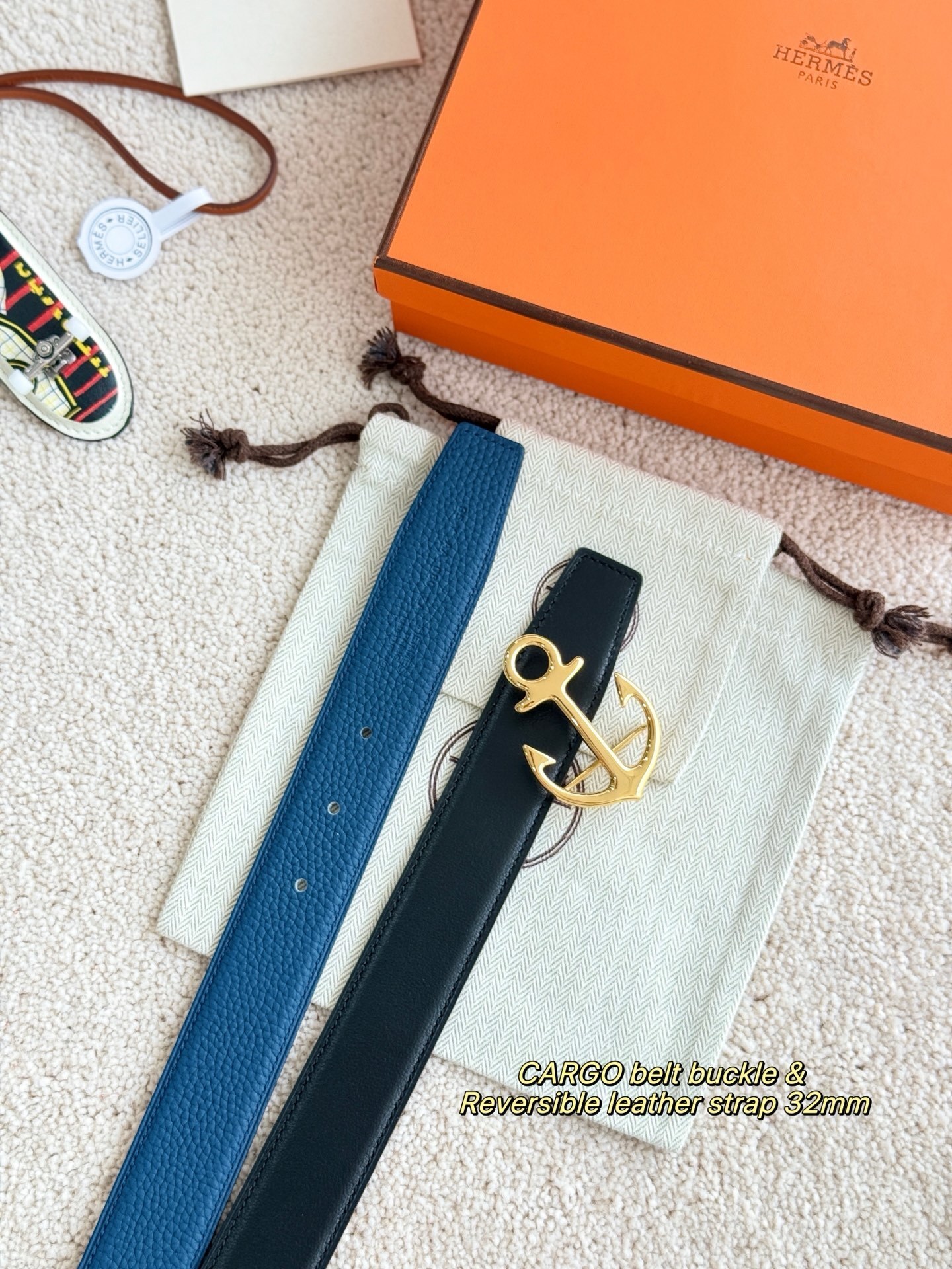 Hermès 32mm Cargo Belt Buckle & Reversible Leather Strap – Gold Tone