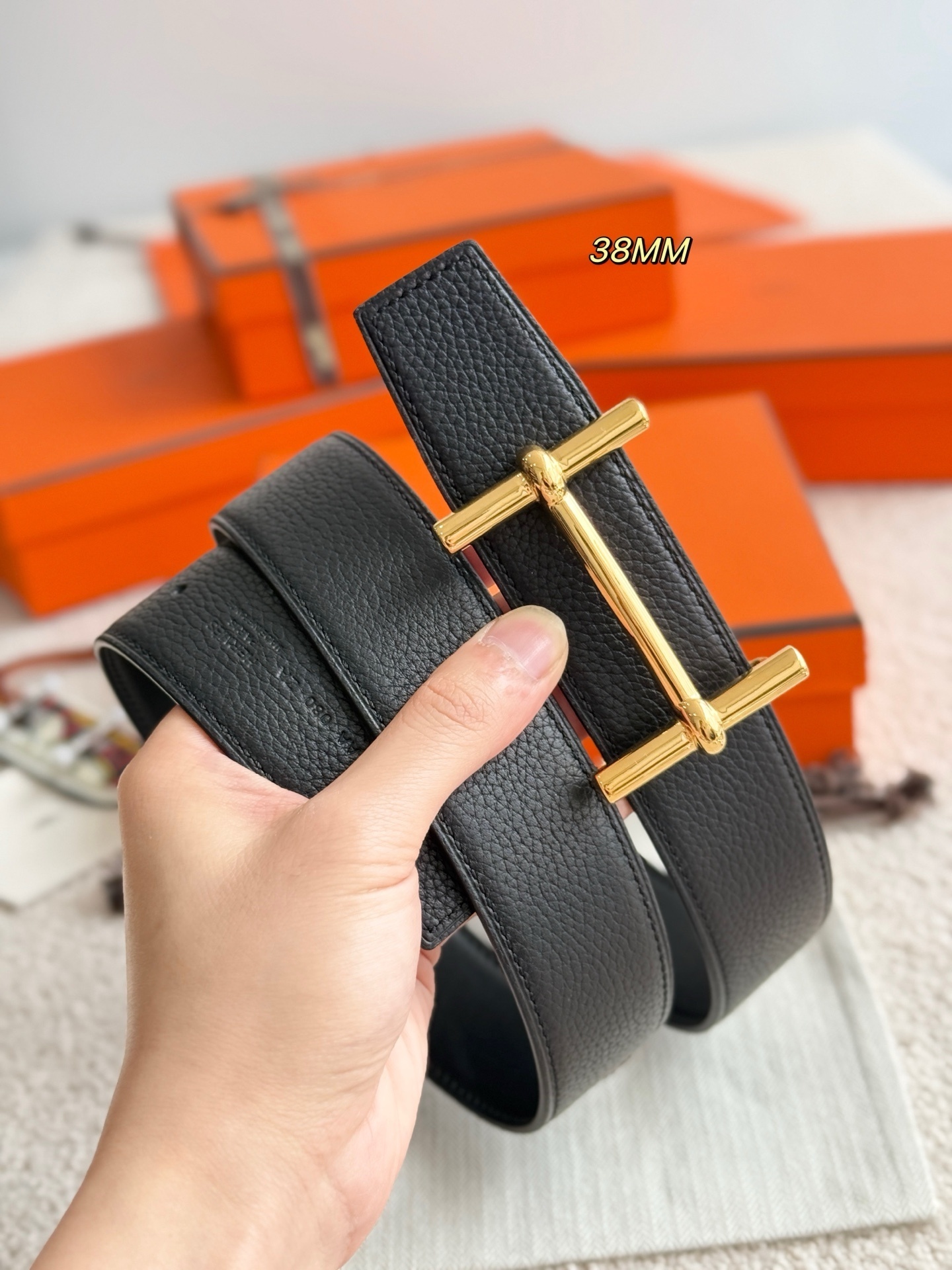 Hermes H d'Ancre Gold Buckle & 38mm Reversible Leather Belt