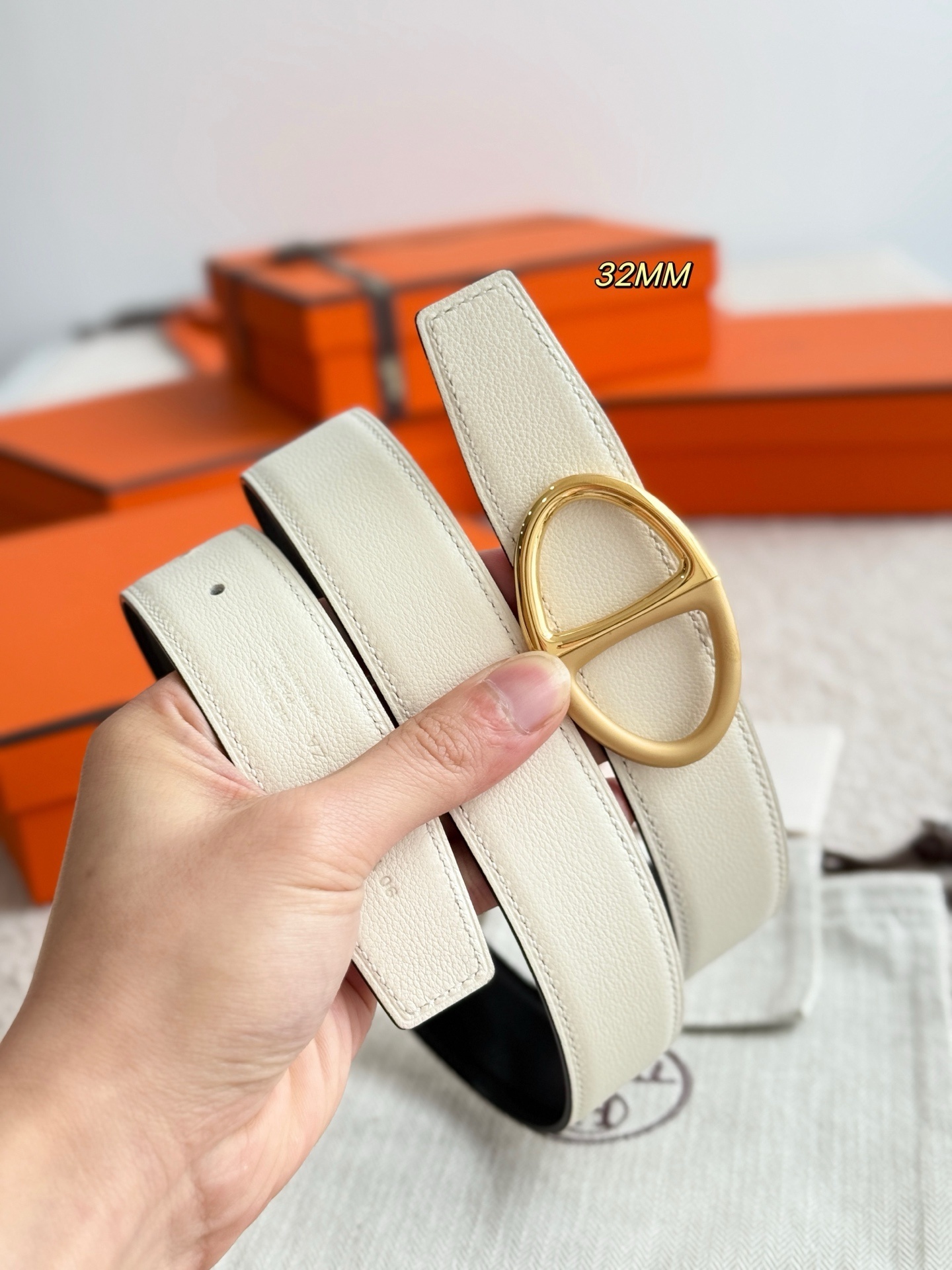 Hermes Tonight Belt Buckle & 32mm Reversible Leather Strap