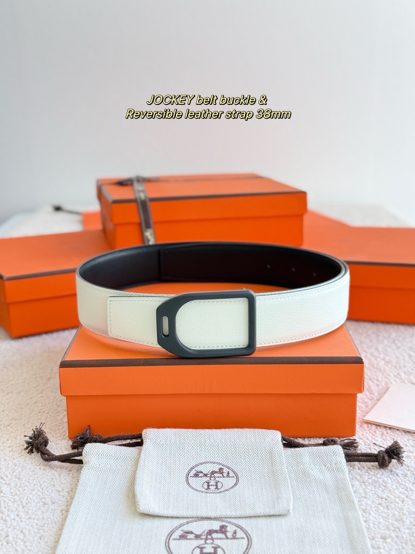 Hermès Jockey Buckle & 38mm Reversible Leather Belt