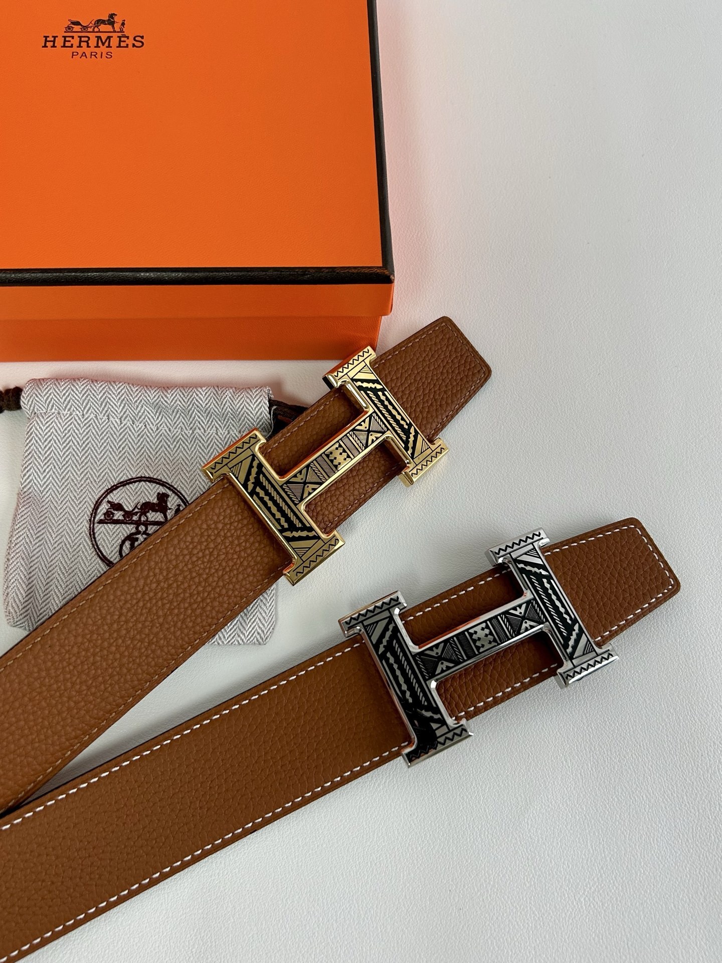 Hermès Reversible Leather Belt with Patterned Gold H Buckle