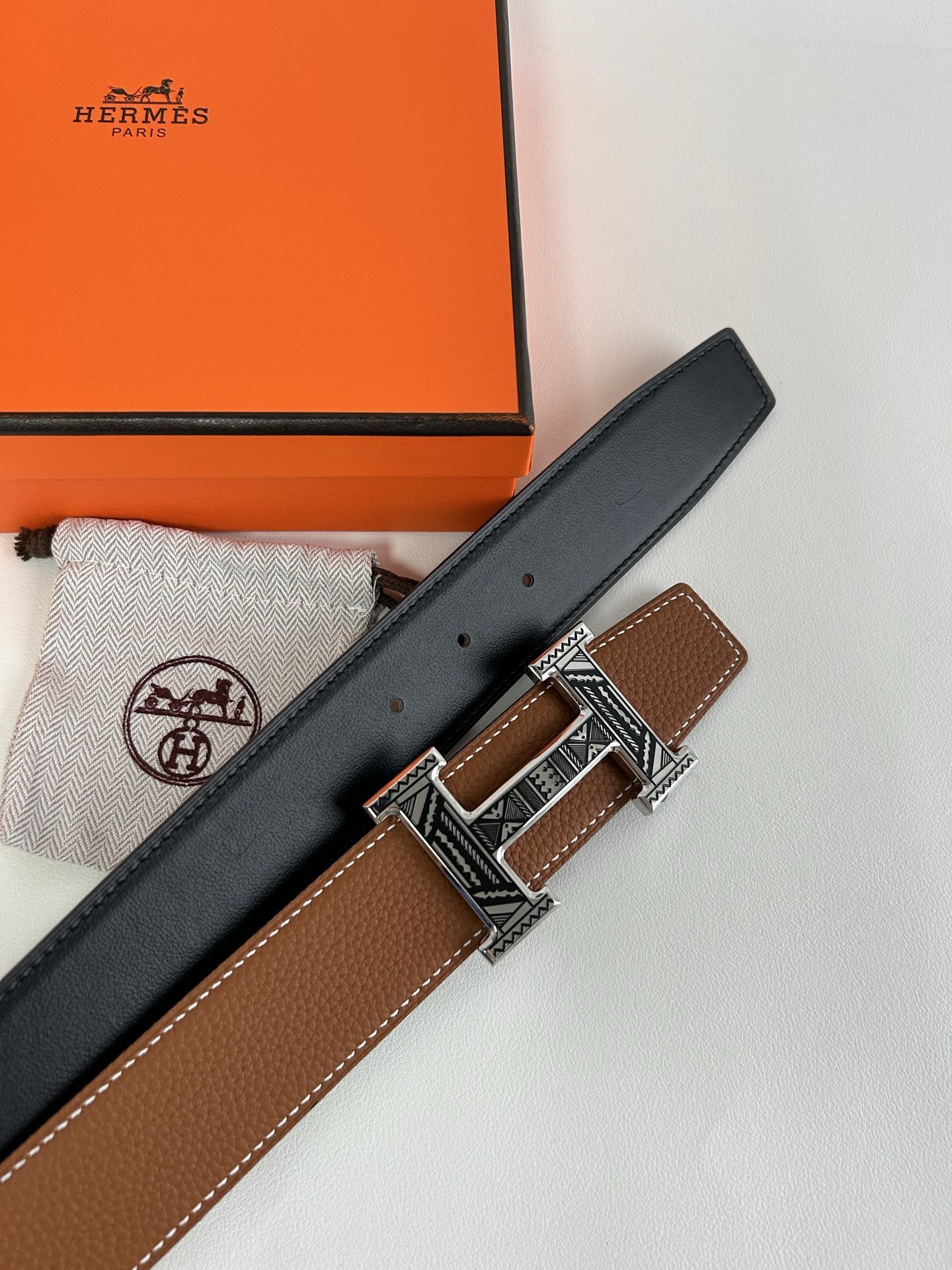 Hermès Reversible Leather Belt with Patterned Gold H Buckle