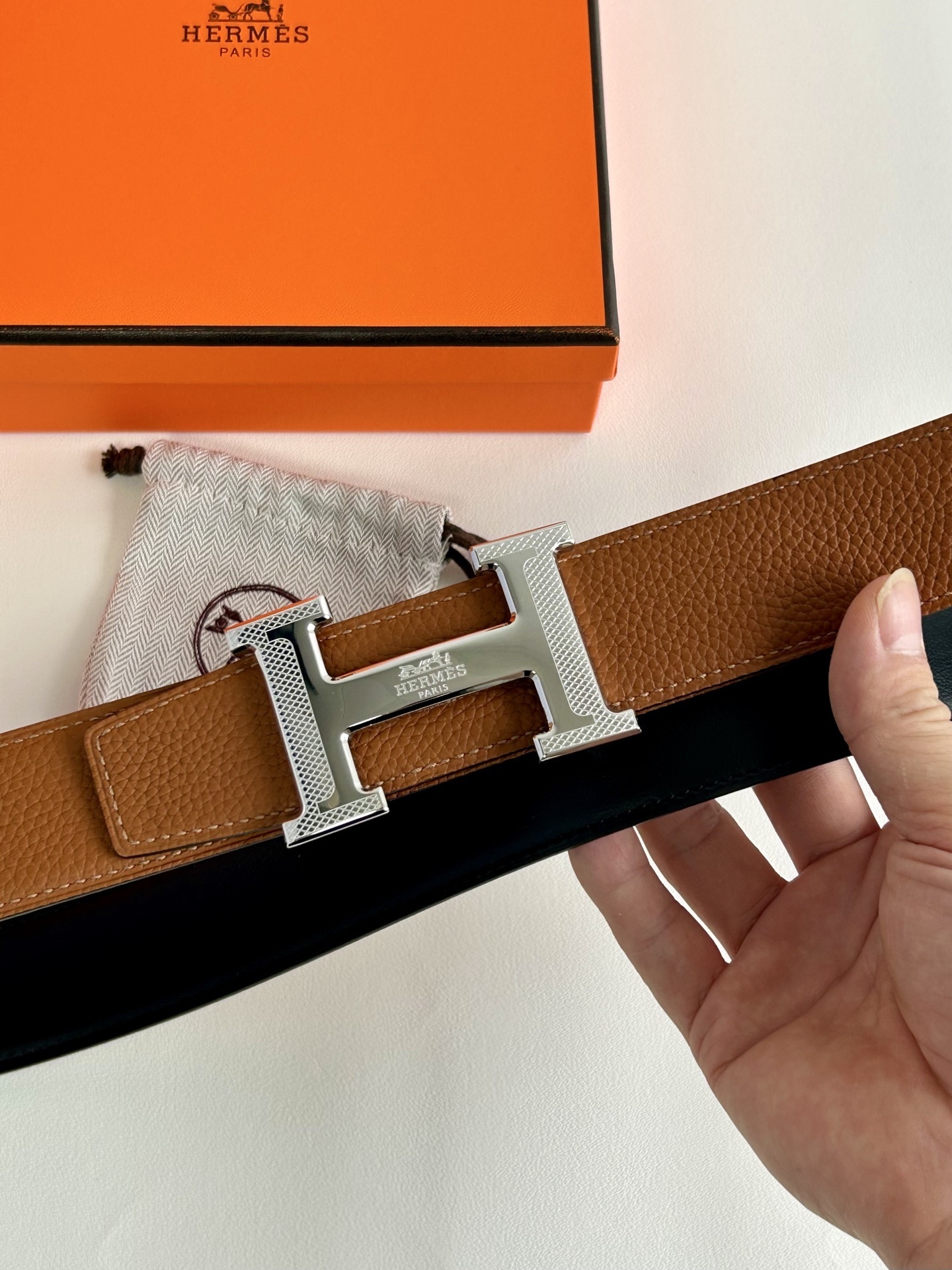 Hermes Iconic H Buckle Leather Belt with Signature Gift Box
