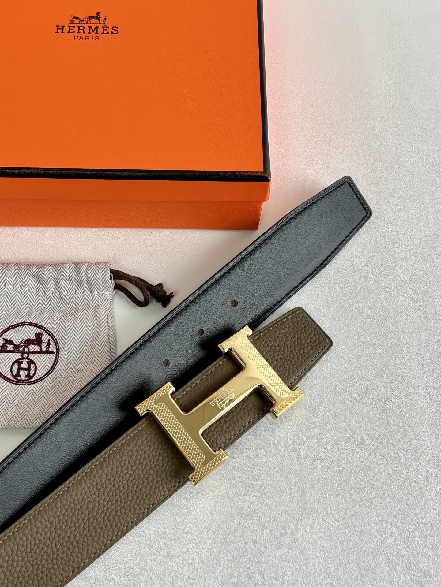Hermès Reversible Leather Belt with Textured Silver H Buckle