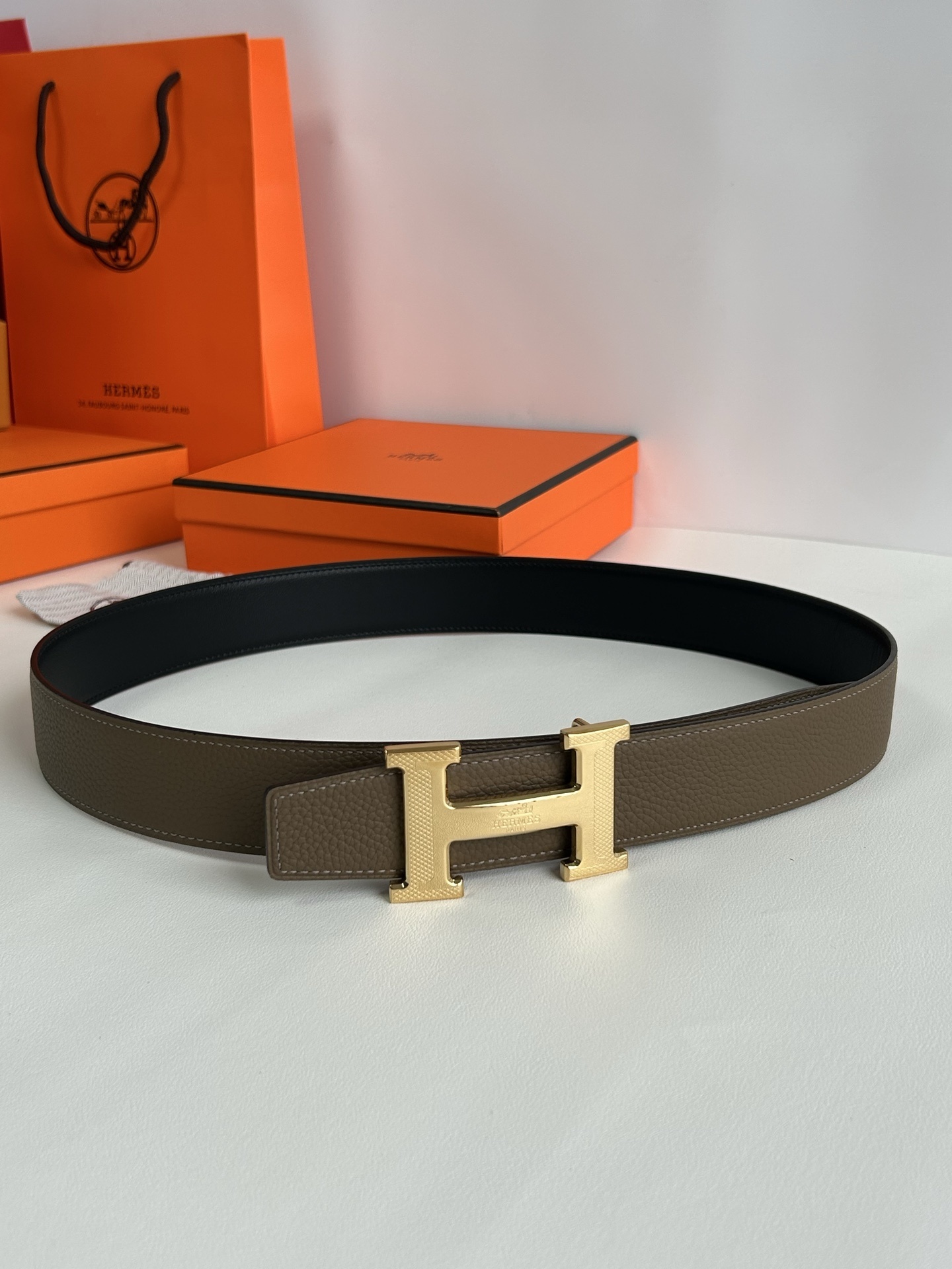 Hermès Reversible Leather Belt with Textured Silver H Buckle