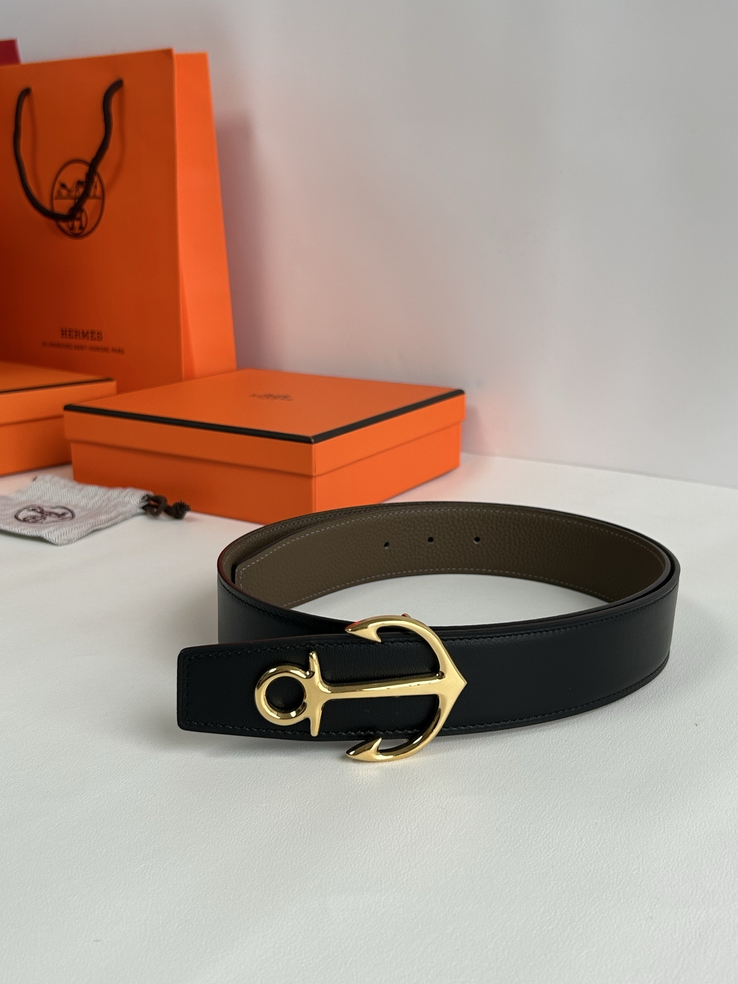 Hermès Etoupe Leather Belt with Anchor Buckle - Gold & Silver