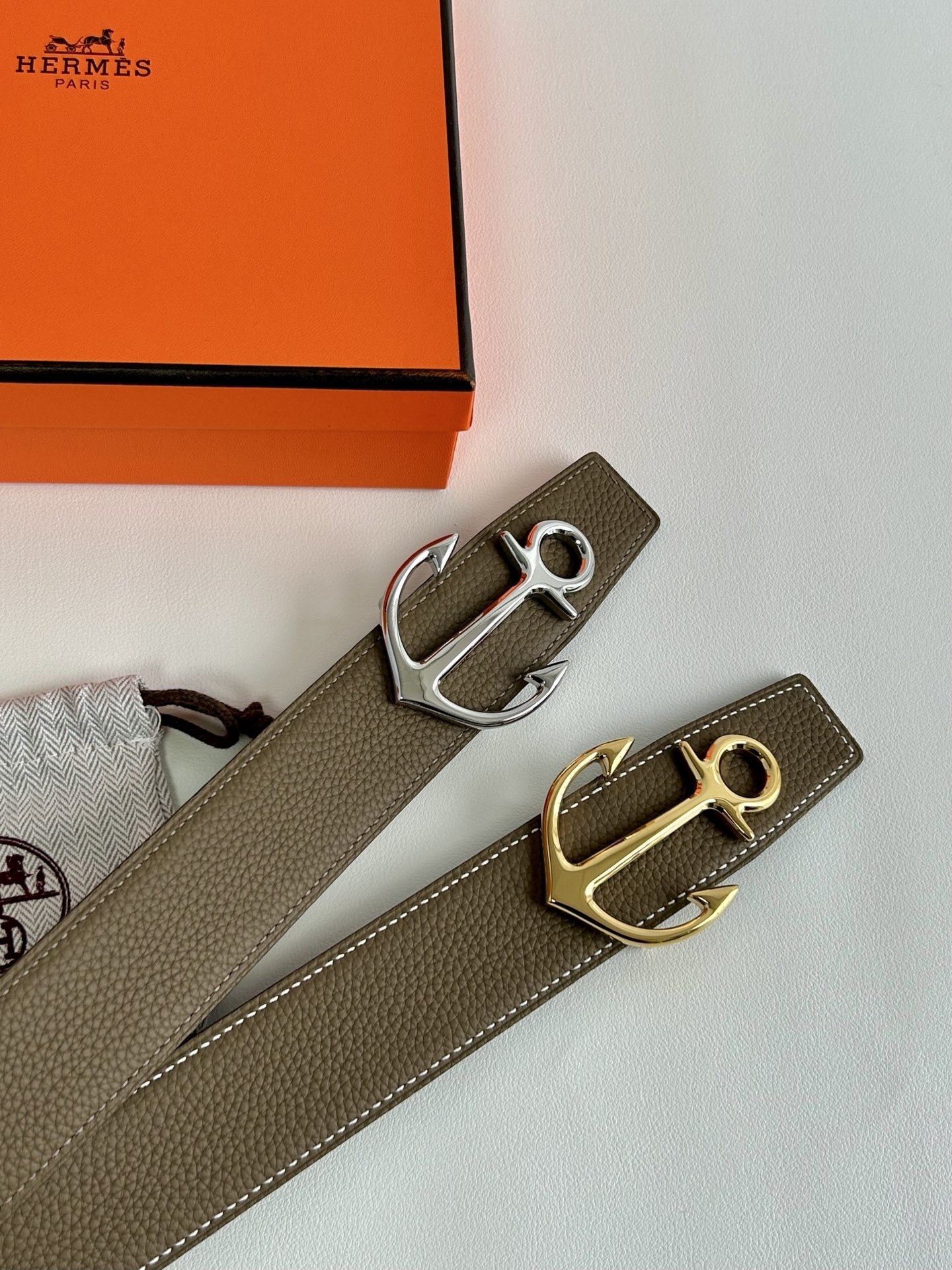 Hermès Etoupe Leather Belt with Anchor Buckle – Gold & Silver