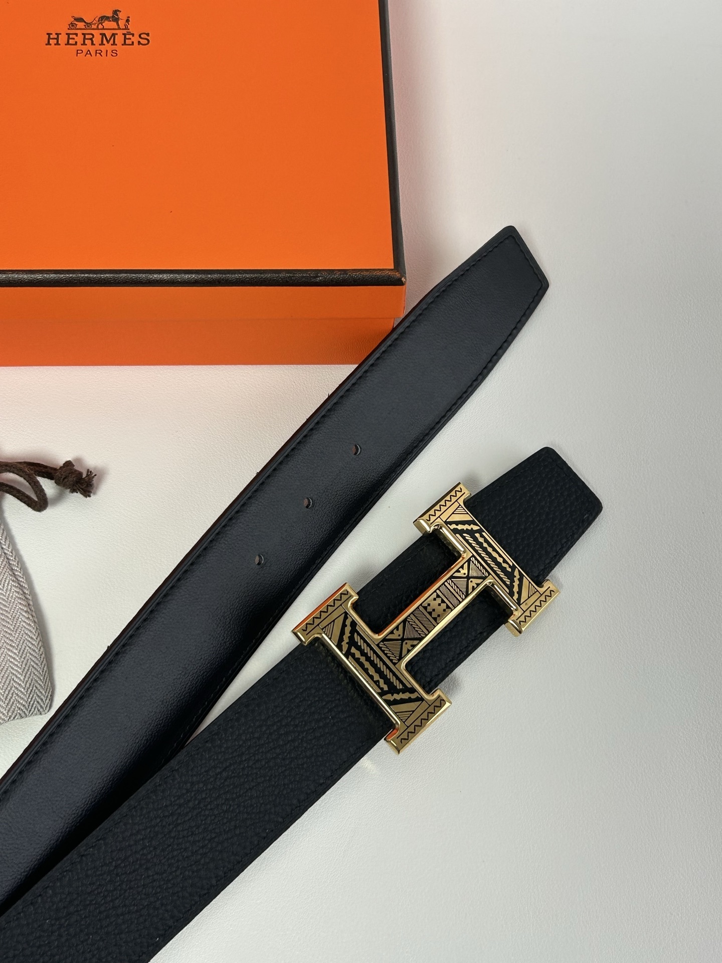 Premium Designer Leather Belt with Patterned H Buckle