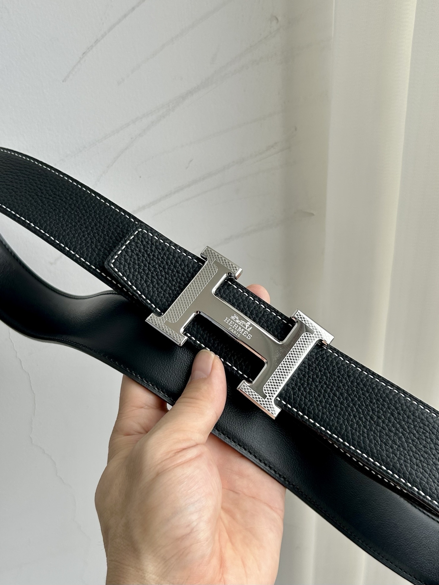 Premium Leather H Buckle Belt - Classic Luxury Design for Men