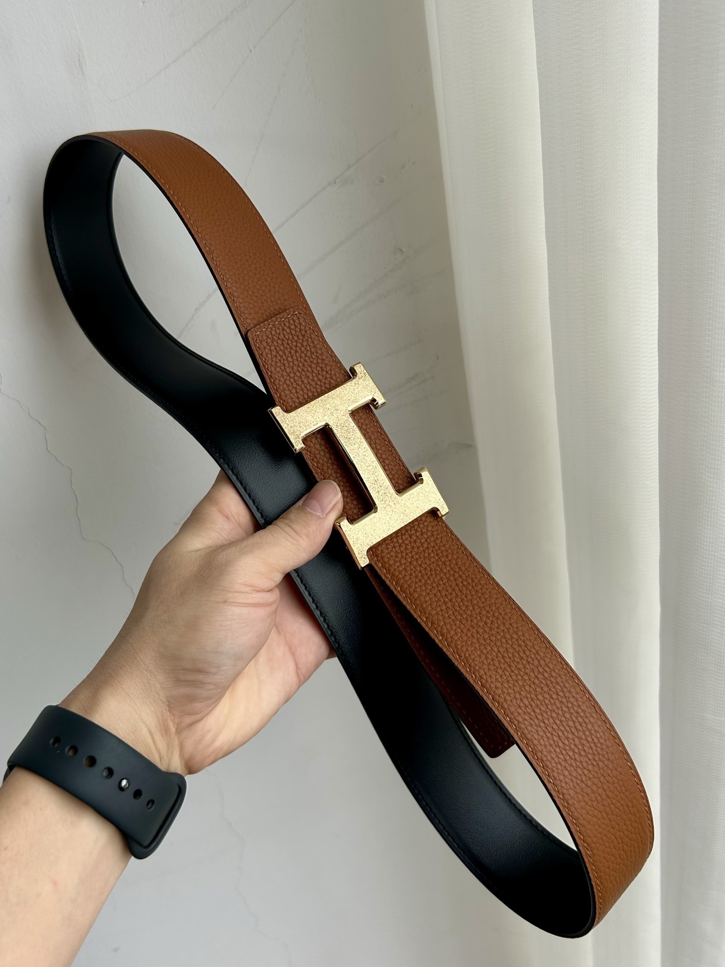 Luxury H Buckle Leather Belt - Reversible Designer Style