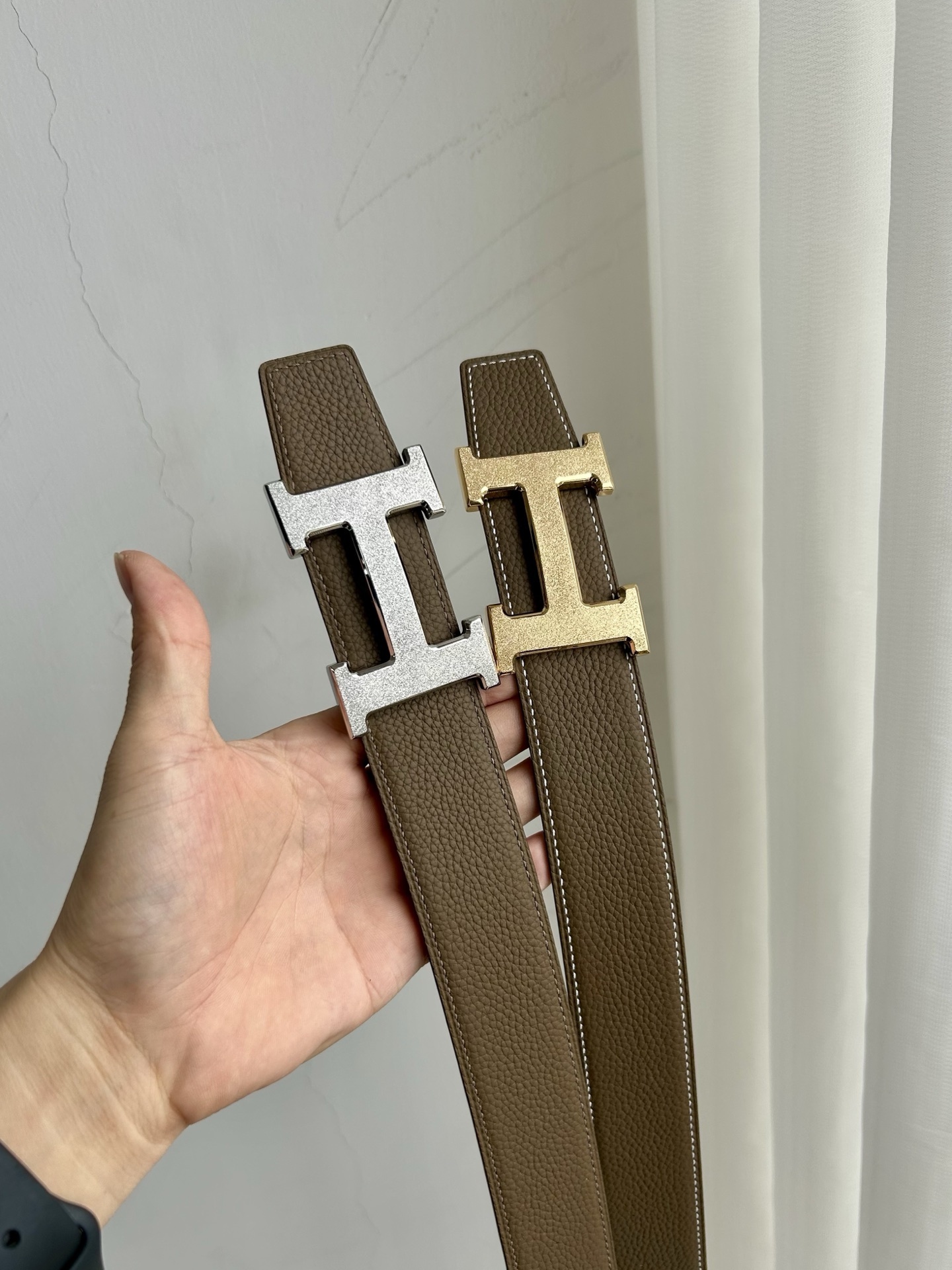 Luxury H Buckle Leather Belt – Premium Etoupe Brown for Men & Women