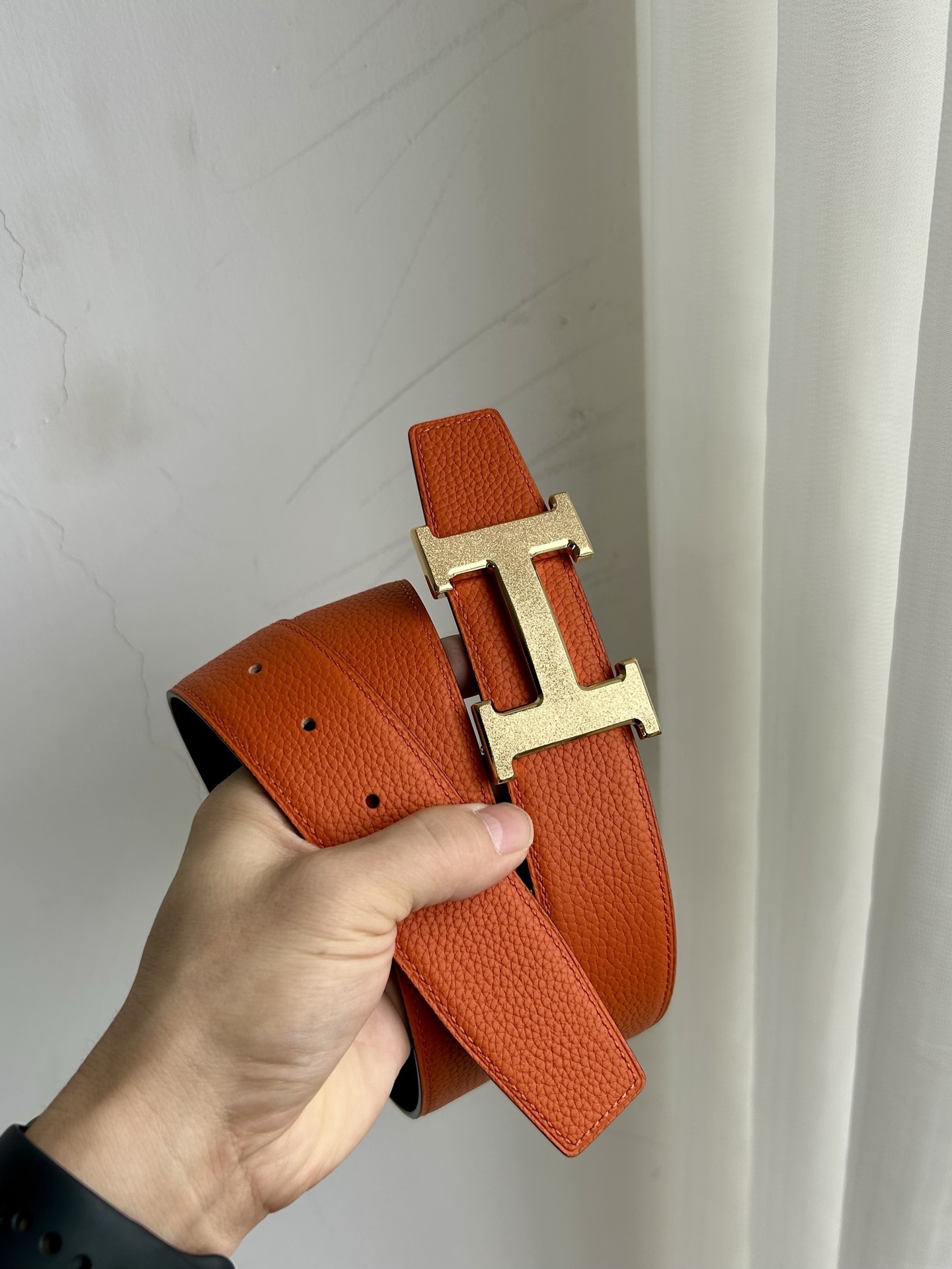 Luxury Pebbled Leather Belt with Iconic H Buckle - Premium Style