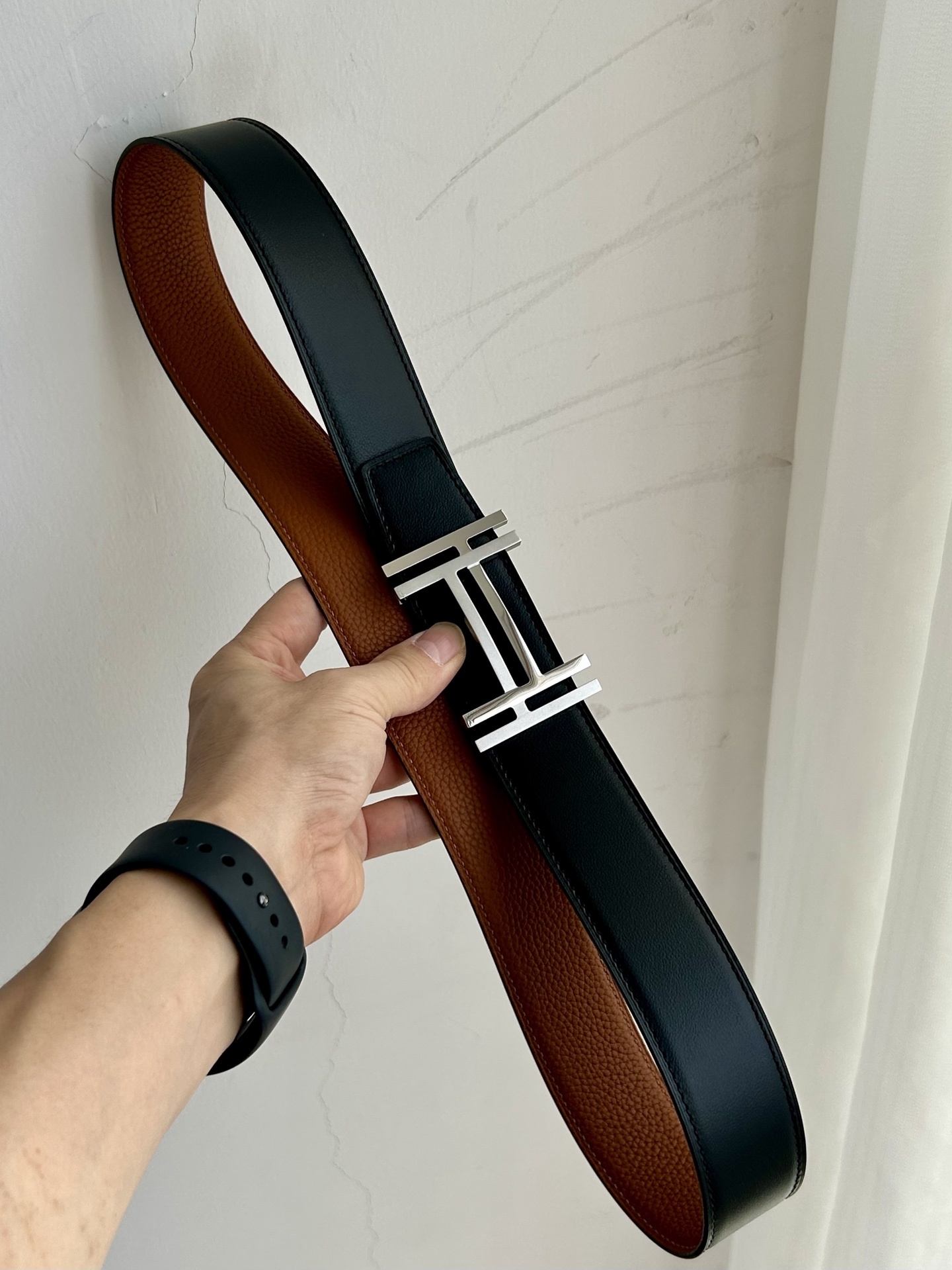 Luxury Reversible Leather Belt with Iconic H Buckle