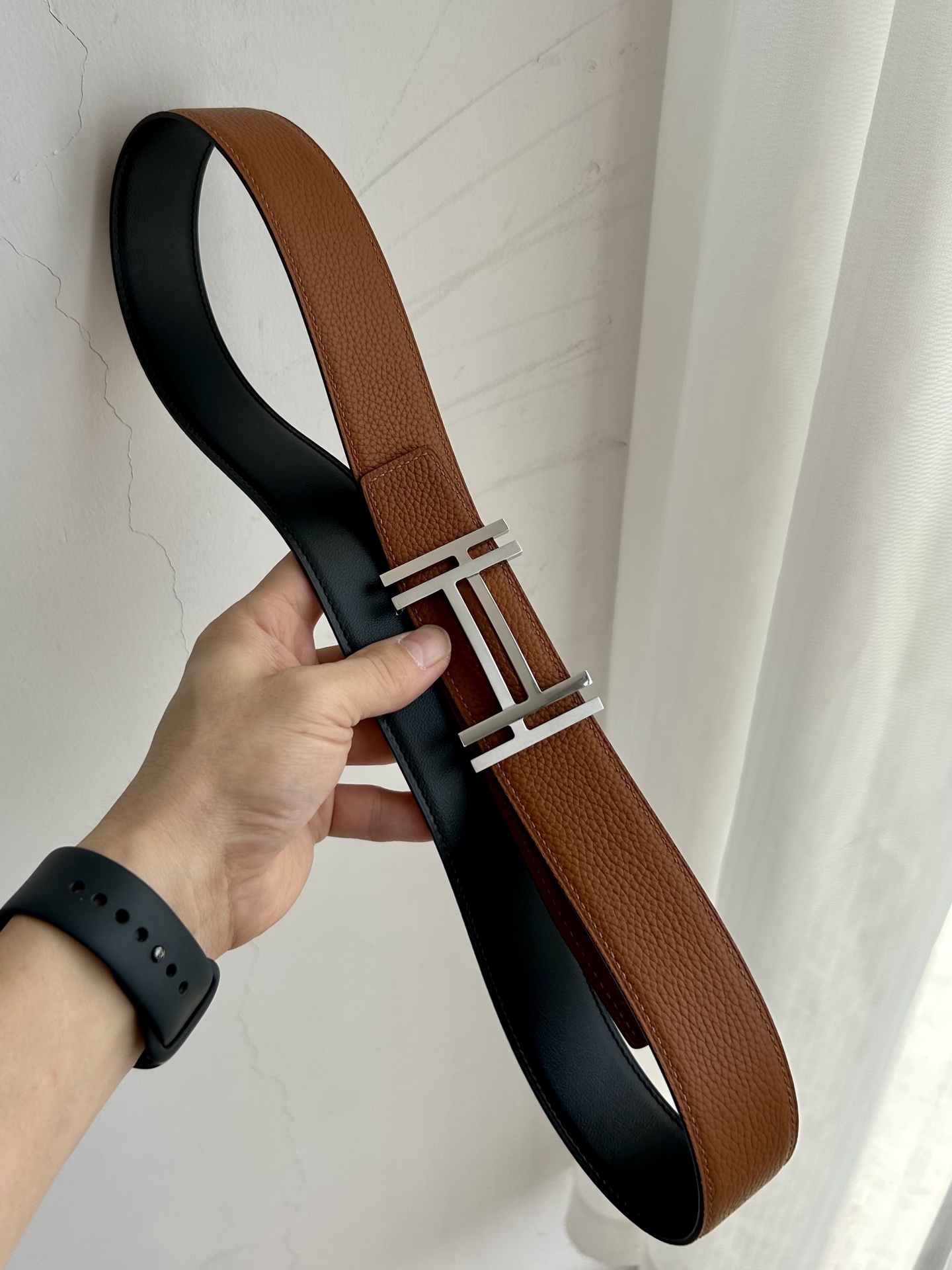 Luxury Reversible Leather Belt with Iconic H Buckle