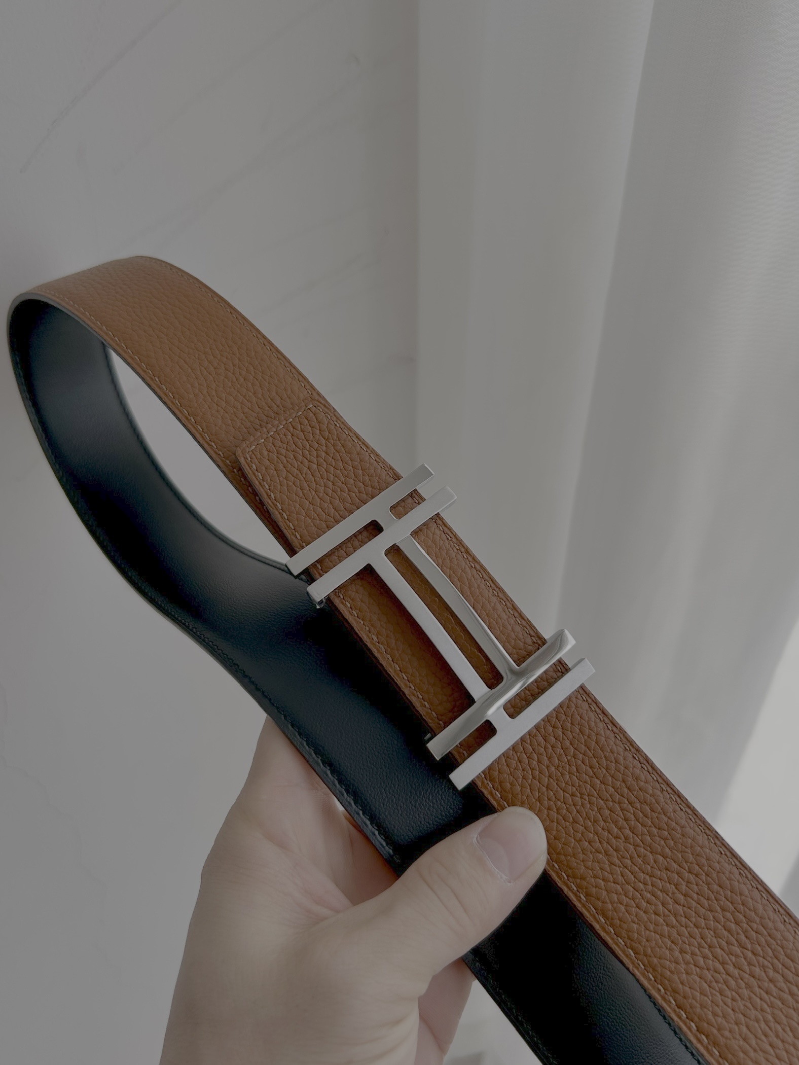 Luxury Reversible Leather Belt with Iconic H Buckle