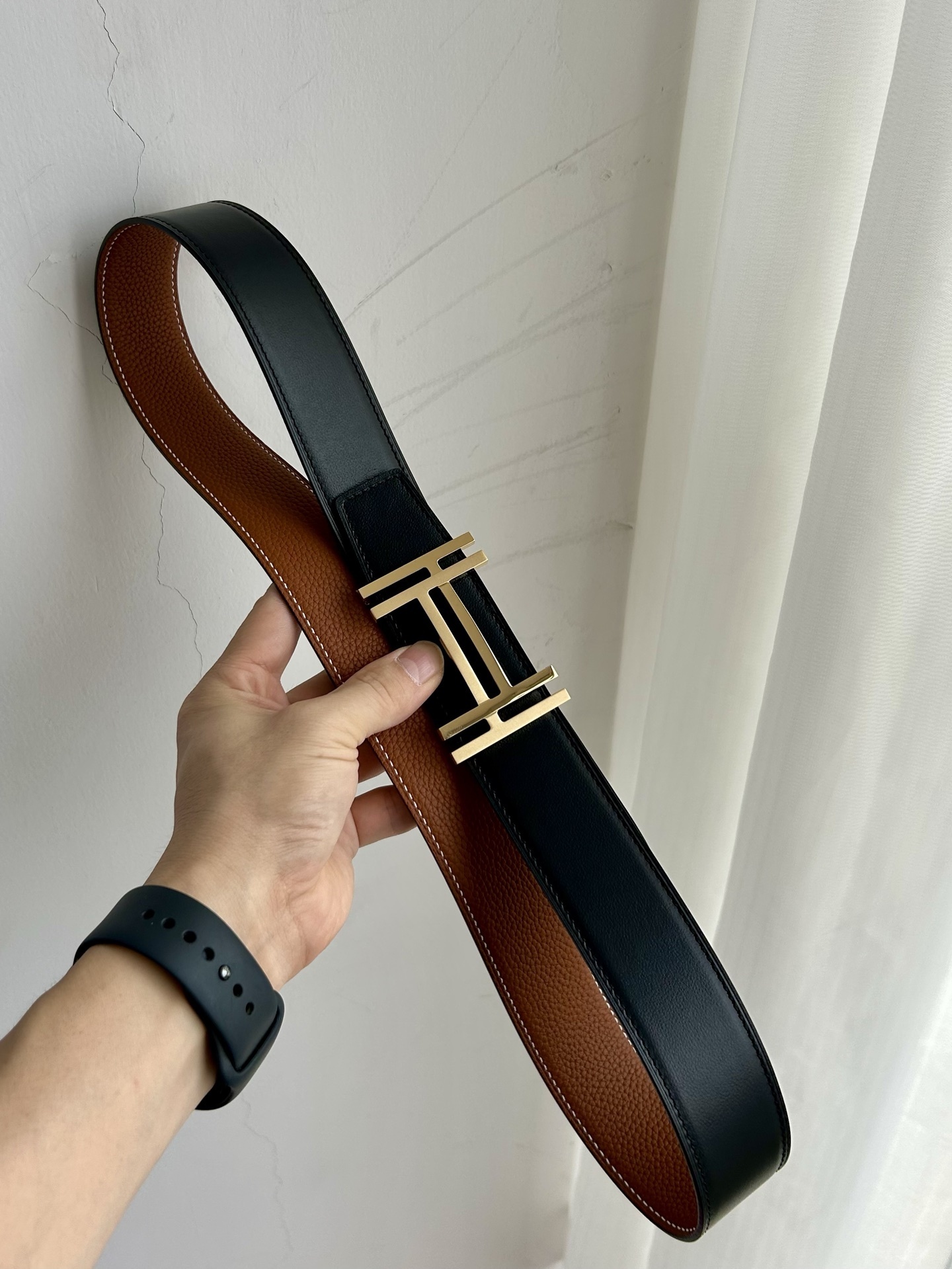 Luxury Textured Leather Belt - Classic H Buckle - Brown