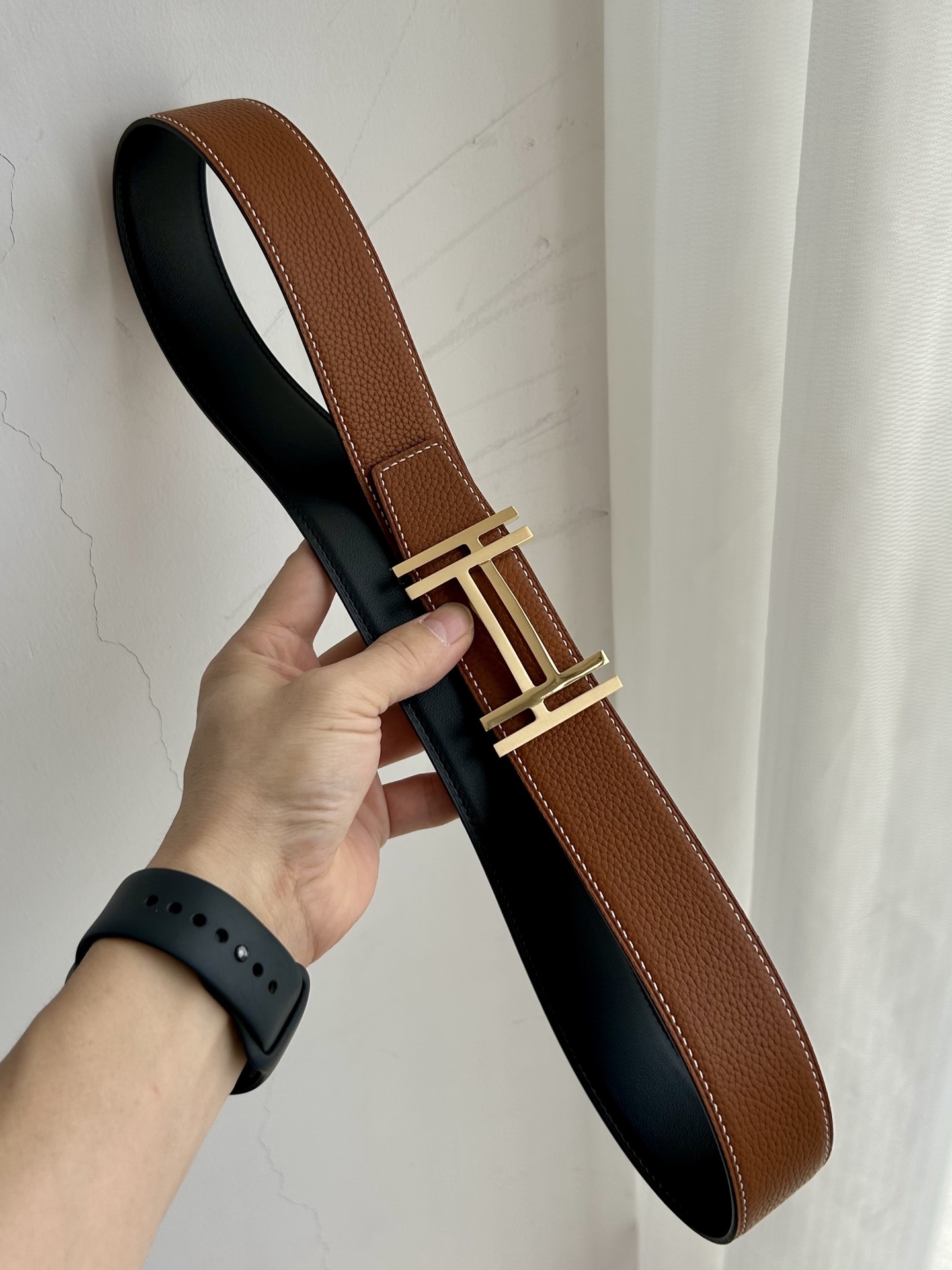 Luxury Textured Leather Belt - Classic H Buckle - Brown