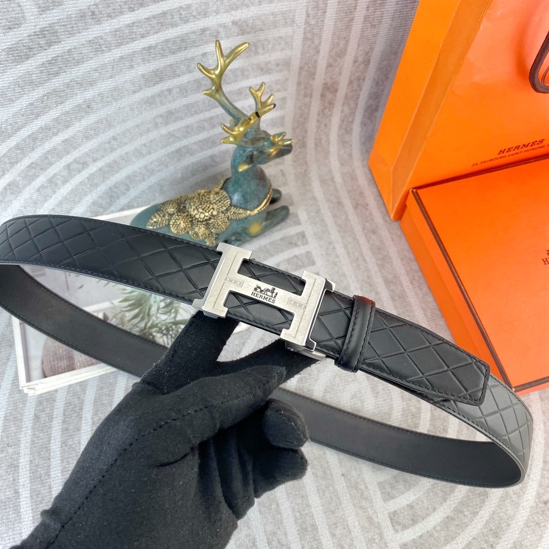 Hermes Men’s Black Quilted Leather Belt with Silver H Buckle