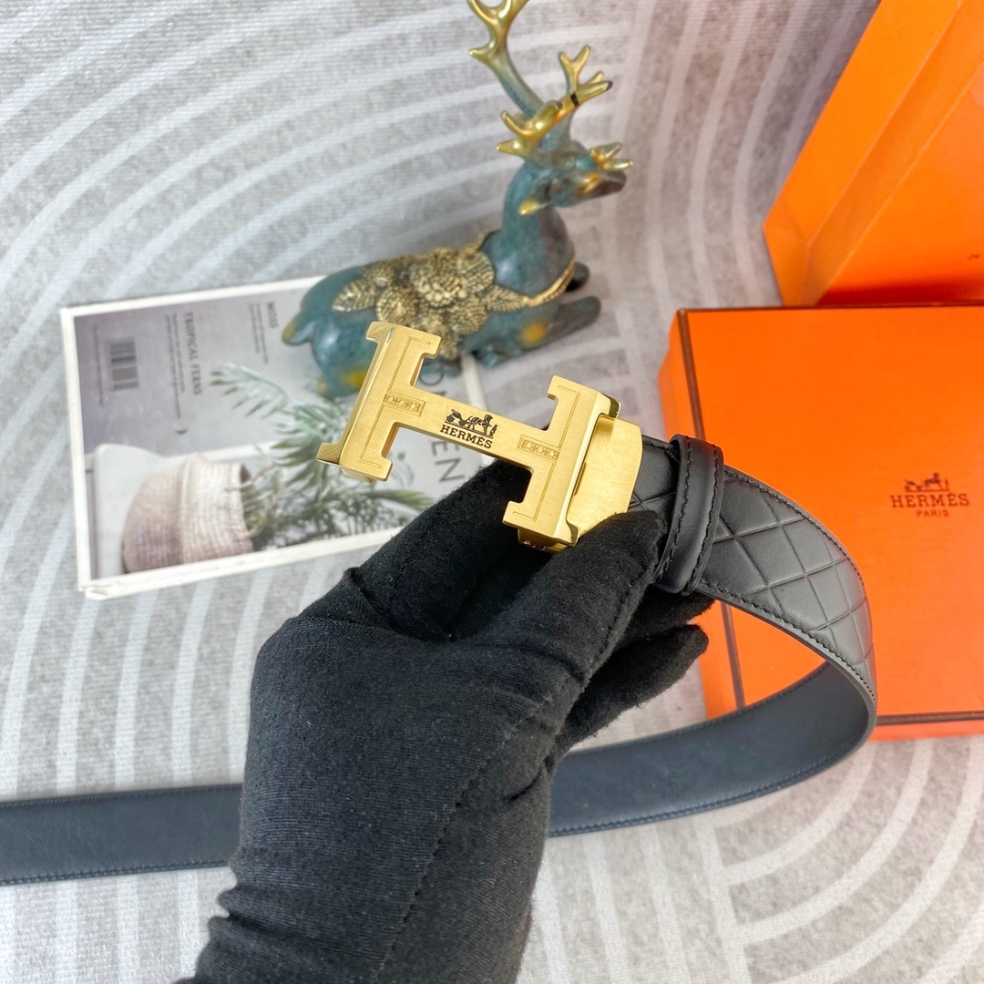 Hermes Men's Black Quilted Leather Belt with Gold H Buckle