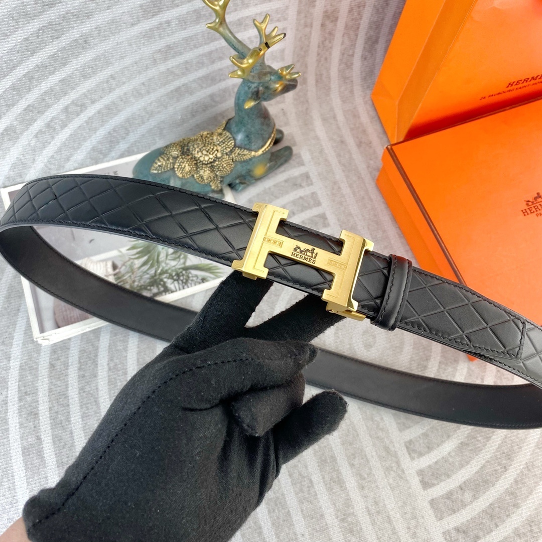 Hermes Men’s Black Quilted Leather Belt with Gold H Buckle