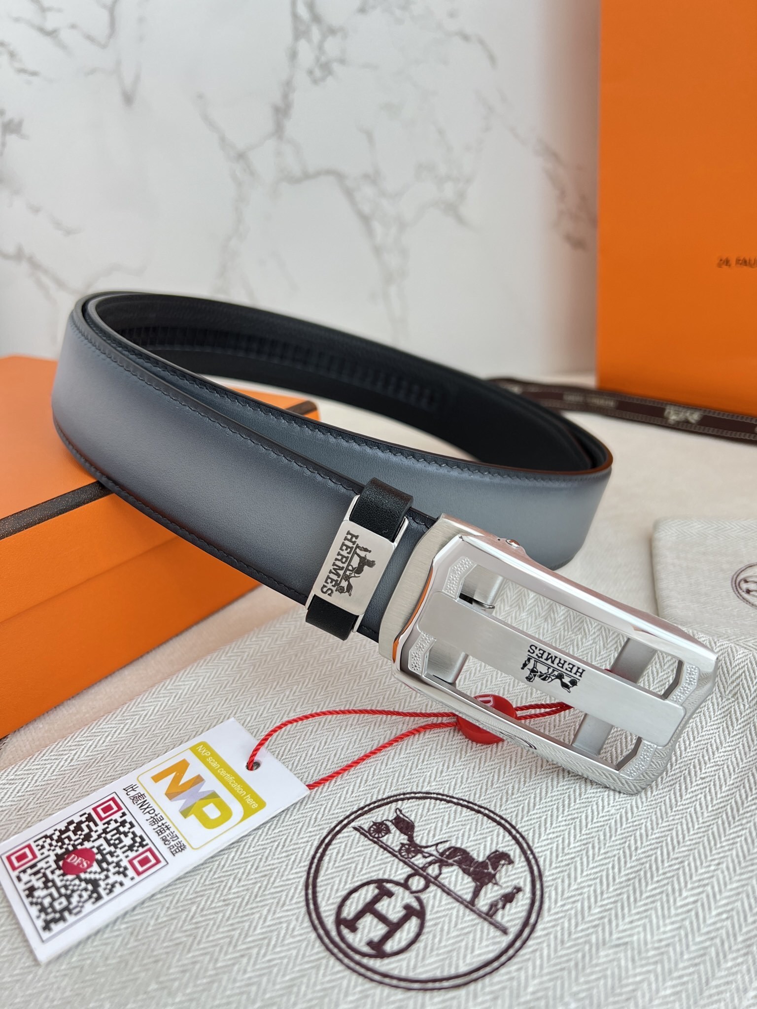 Luxury Hermes Men’s Automatic Leather Belt – Elegant Silver Buckle