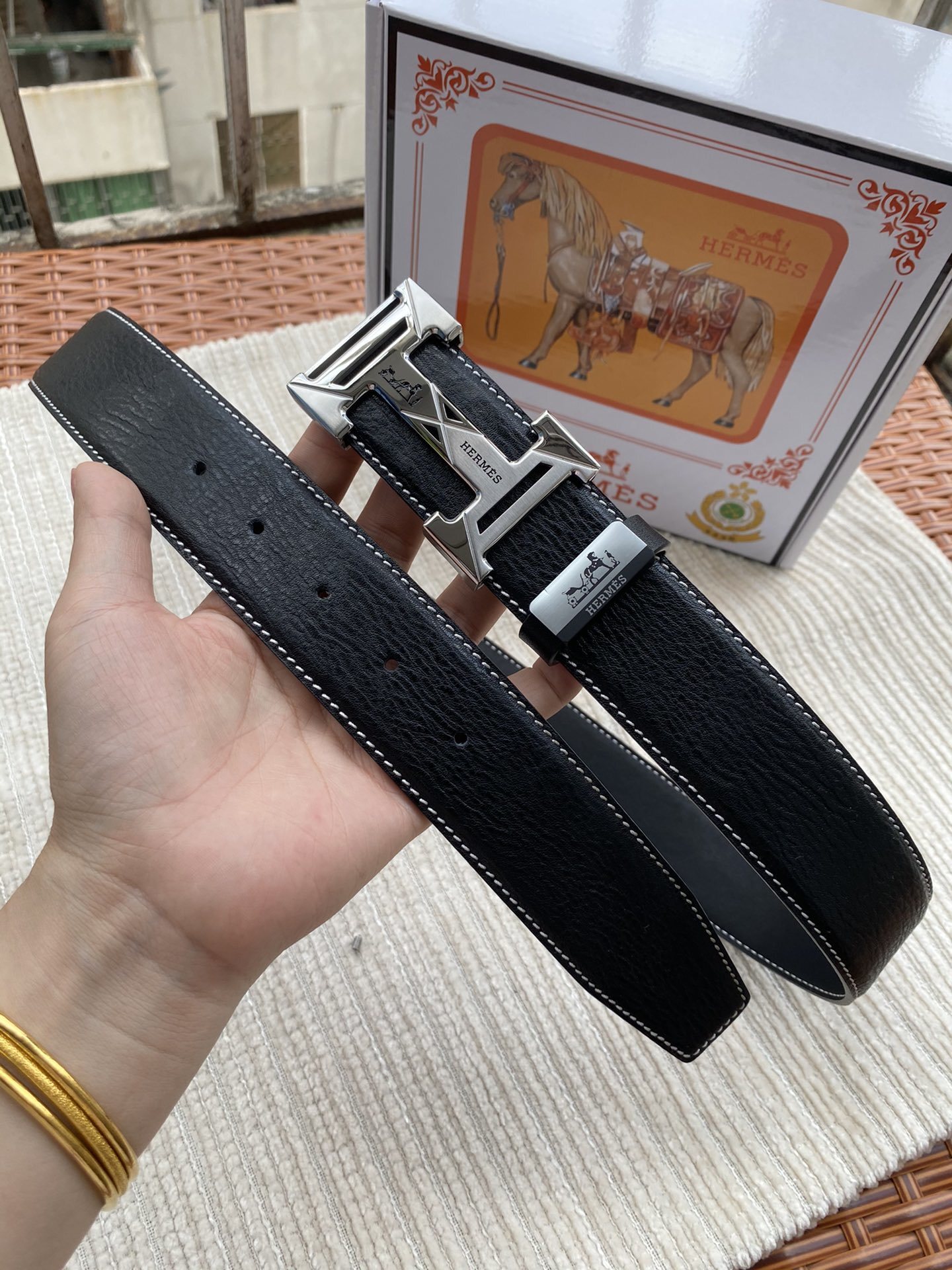 Hermes Men's Luxury Leather Belt - Iconic Gold & Silver H Buckle