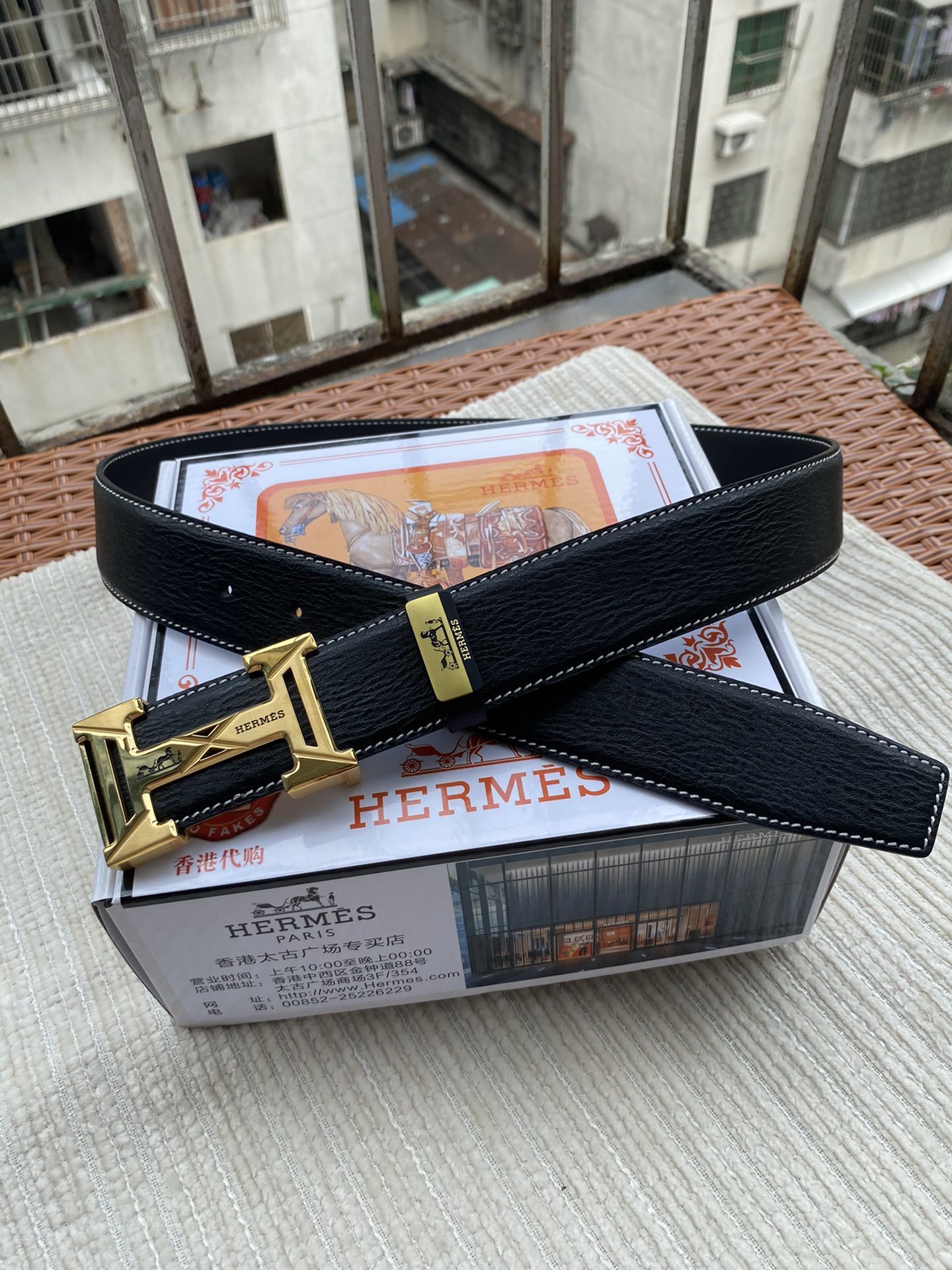 Hermes Men's Luxury Leather Belt - Iconic Gold & Silver H Buckle