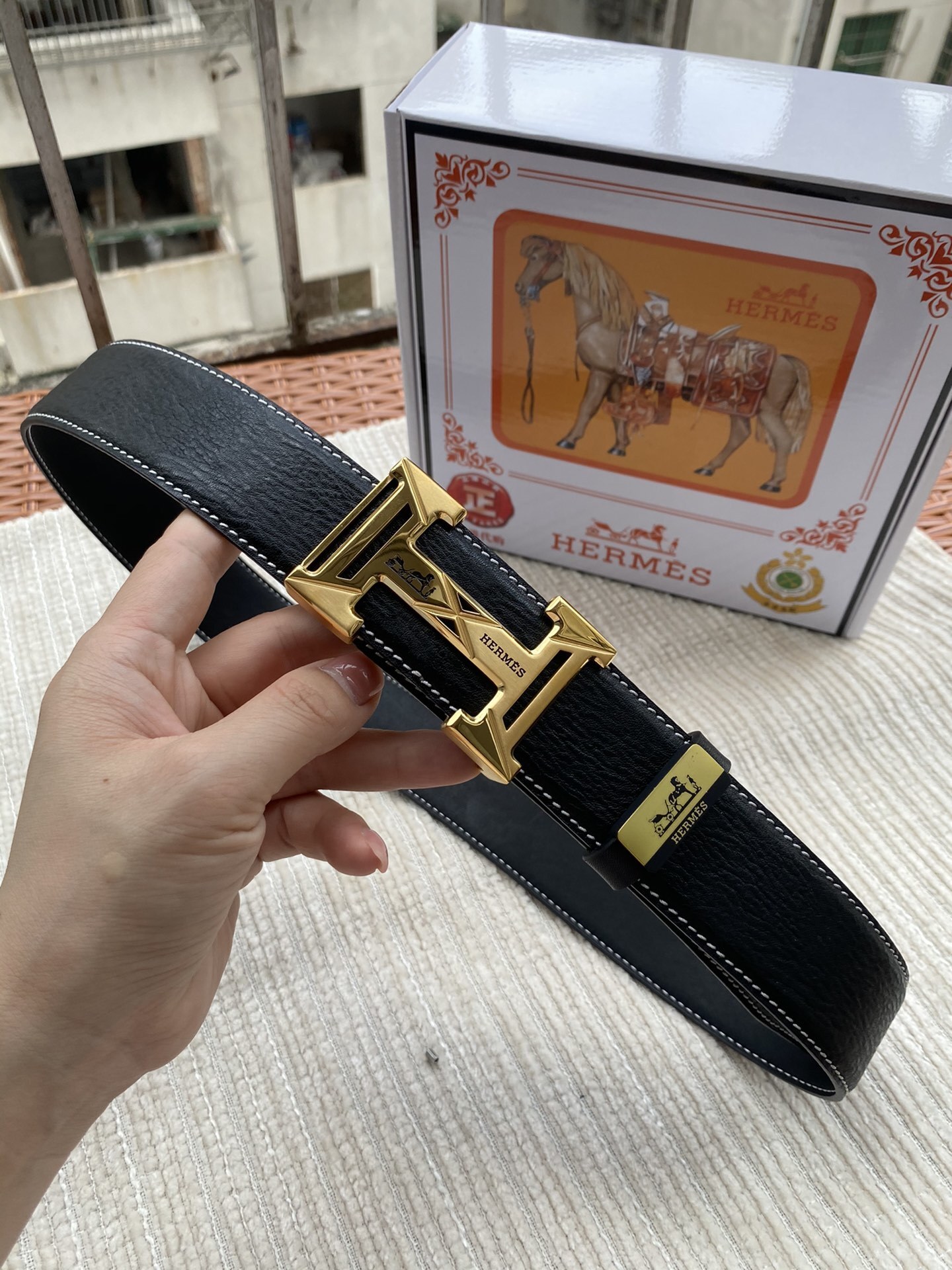 Hermes Men's Luxury Leather Belt - Iconic Gold & Silver H Buckle