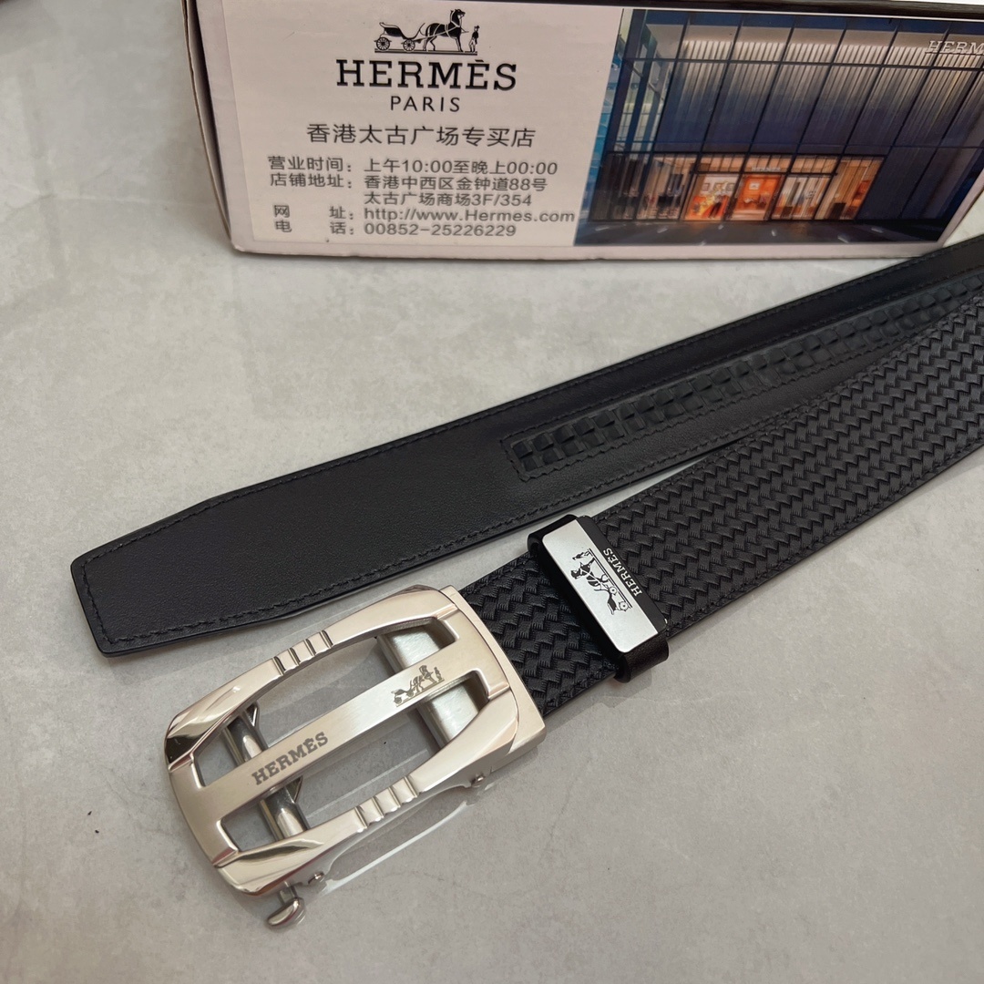 Luxury Men's Black Textured Leather Belt with Silver Logo Buckle