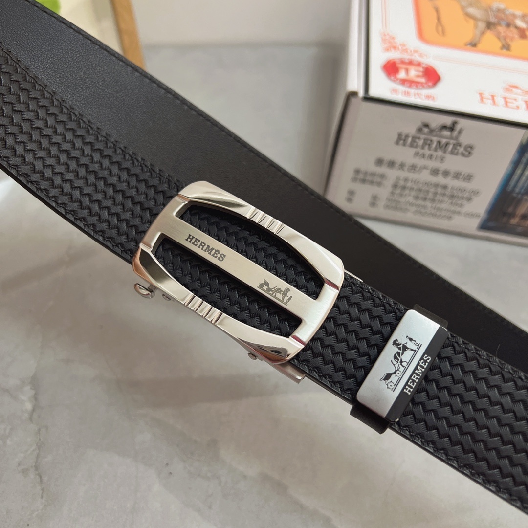 Luxury Men's Black Textured Leather Belt with Silver Logo Buckle