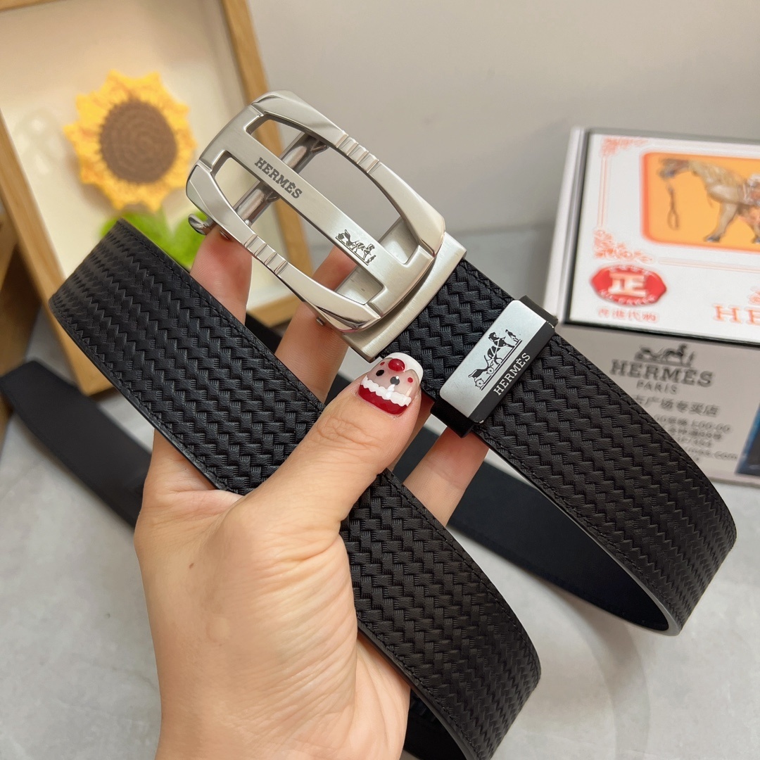 Luxury Men's Black Textured Leather Belt with Silver Logo Buckle