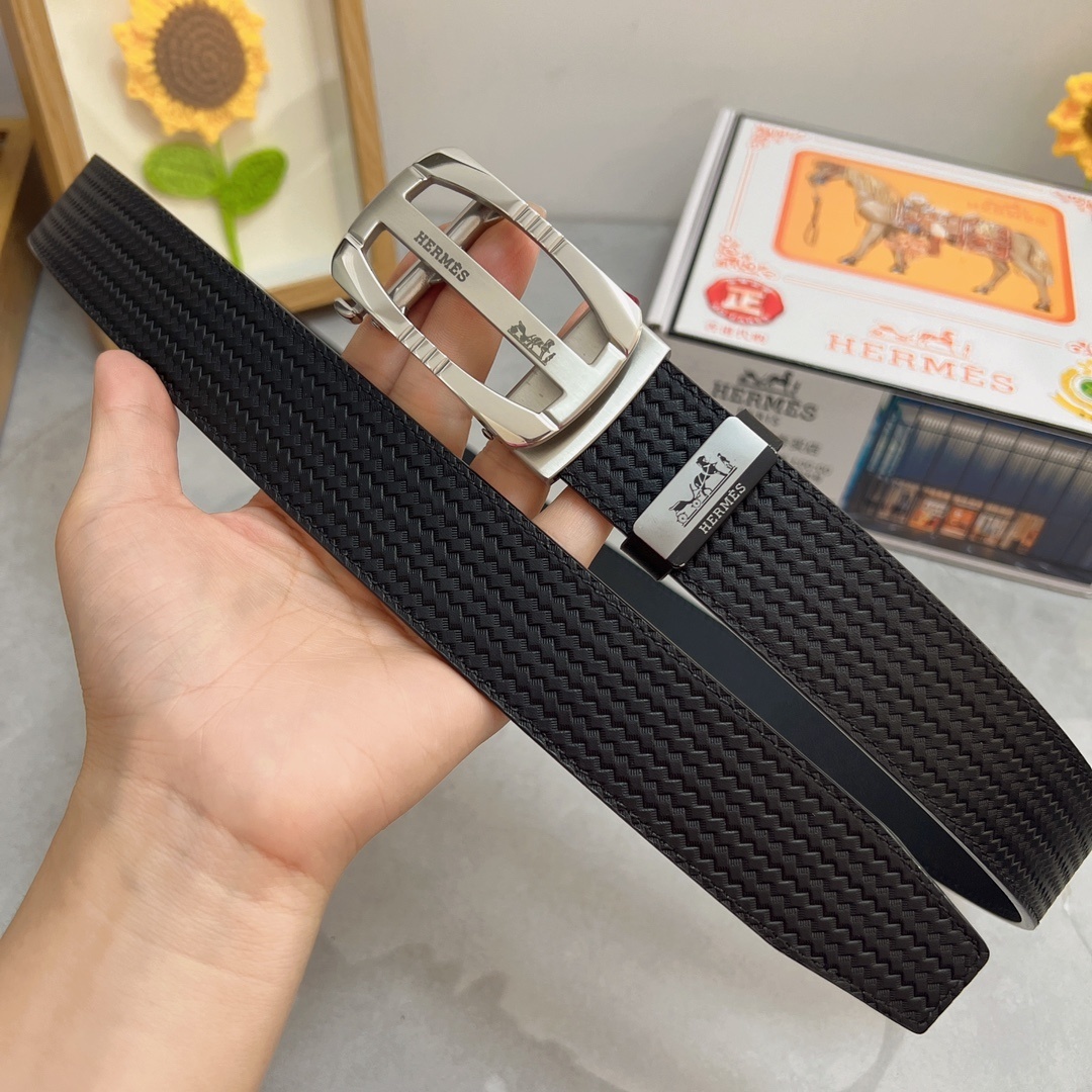 Luxury Men's Black Textured Leather Belt with Silver Logo Buckle