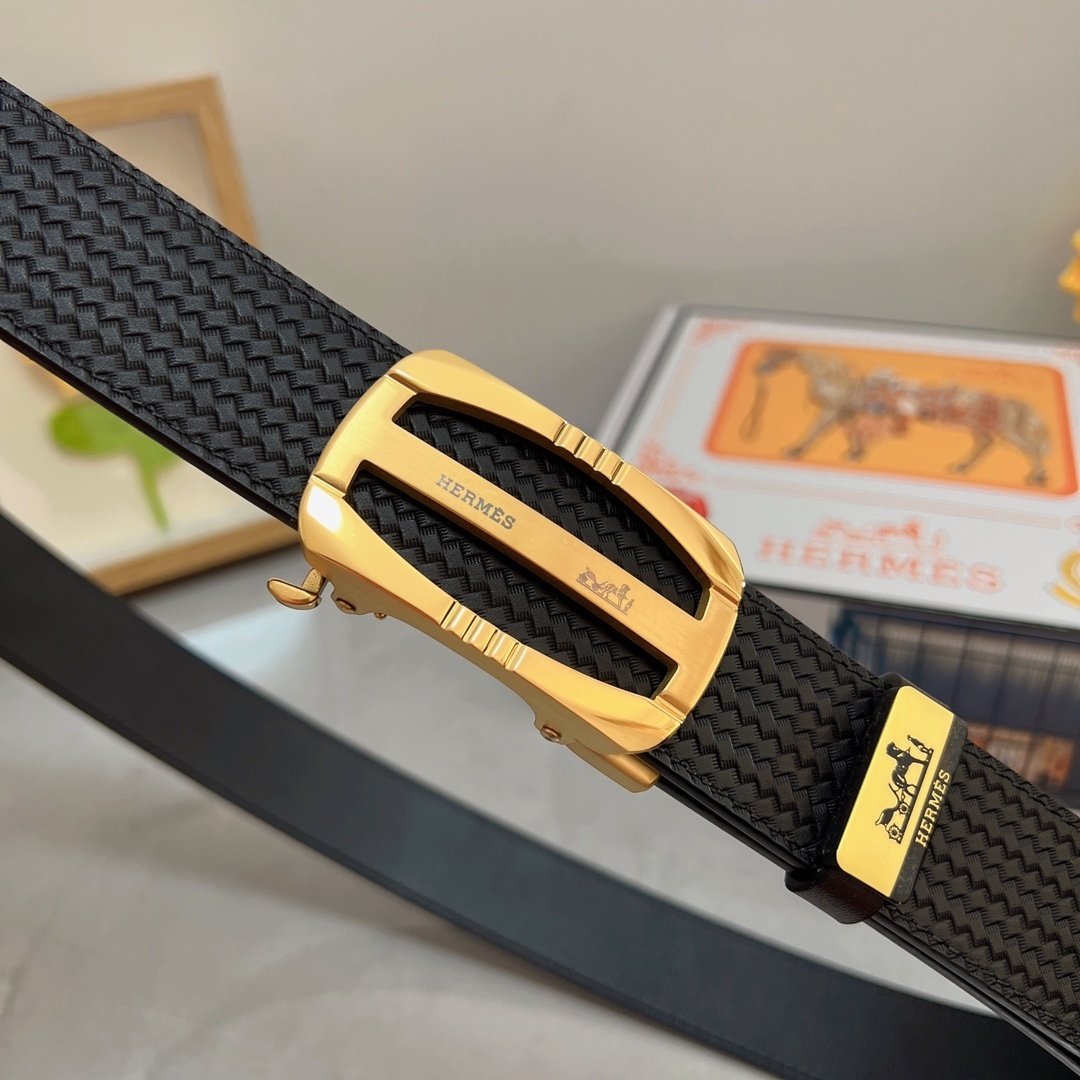 Luxury Hermès Men's Belt - Gold H Buckle Black Textured Leather