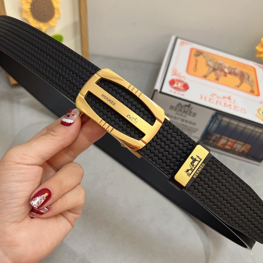 Luxury Hermès Men's Belt - Gold H Buckle Black Textured Leather