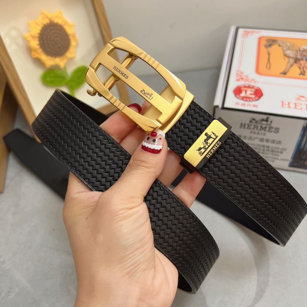 Luxury Hermès Men's Belt - Gold H Buckle Black Textured Leather