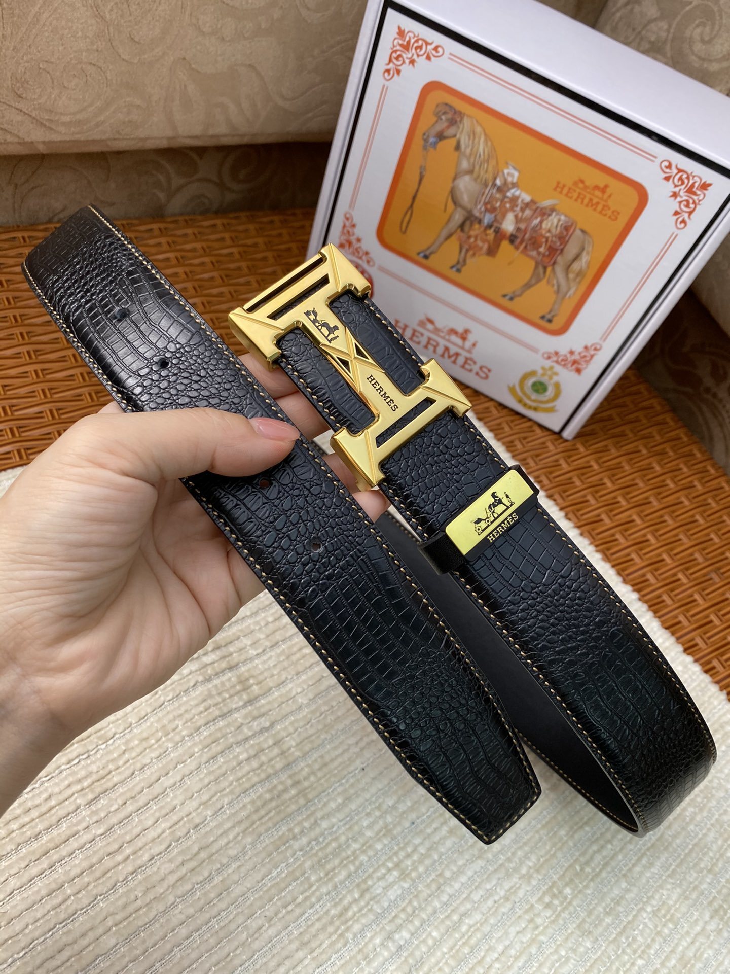 Luxury Men's H Buckle Leather Belt - Premium Crocodile Texture