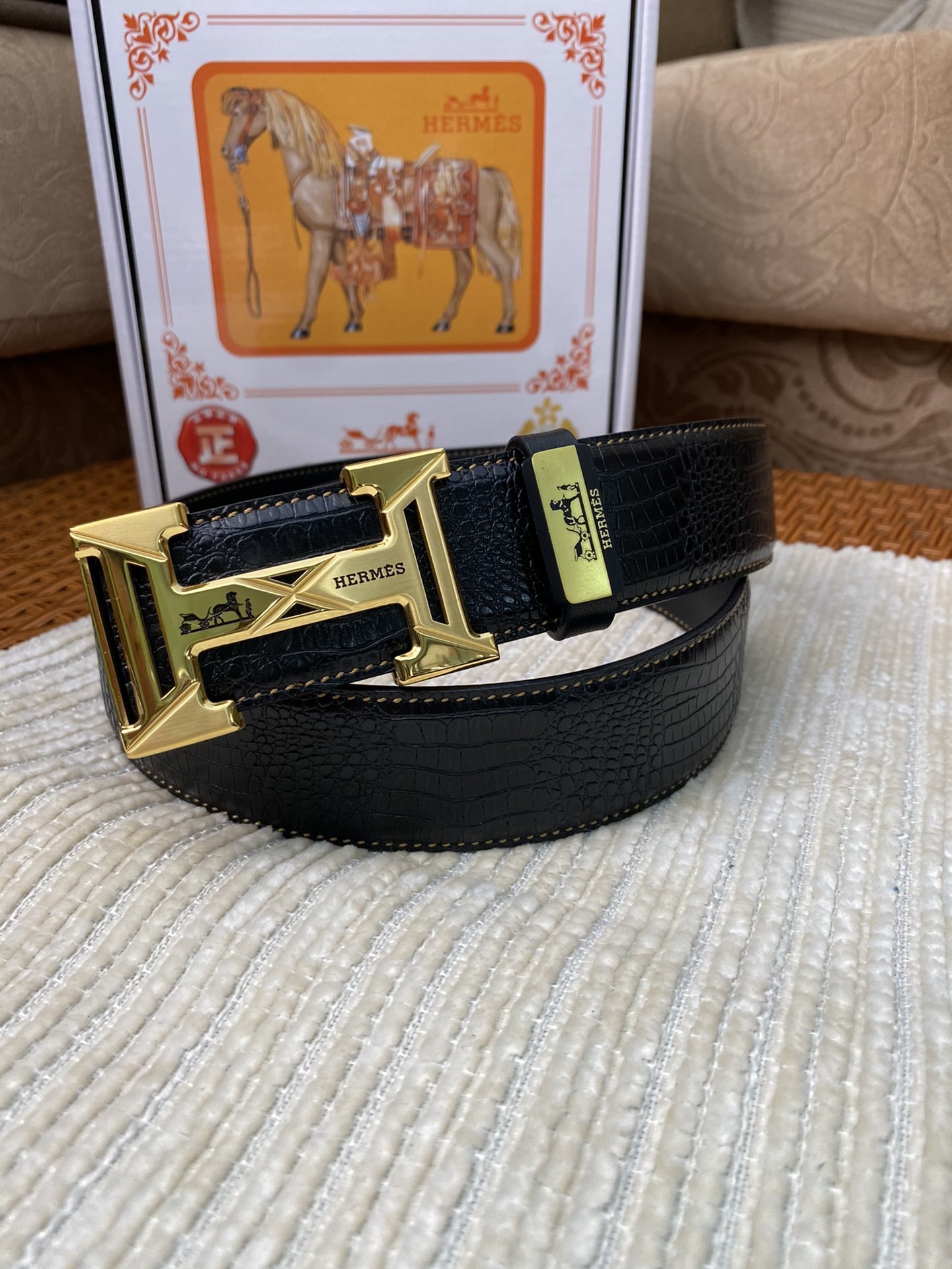 Luxury Men's H Buckle Leather Belt - Premium Crocodile Texture