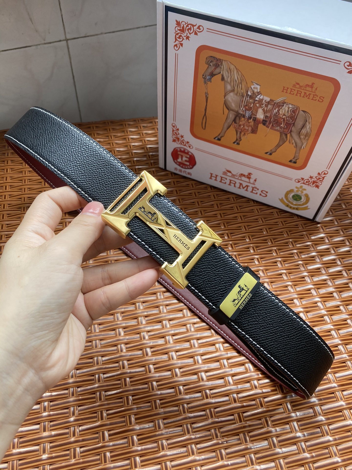 Luxury Men's Leather Belt with Iconic H Buckle - Premium Quality