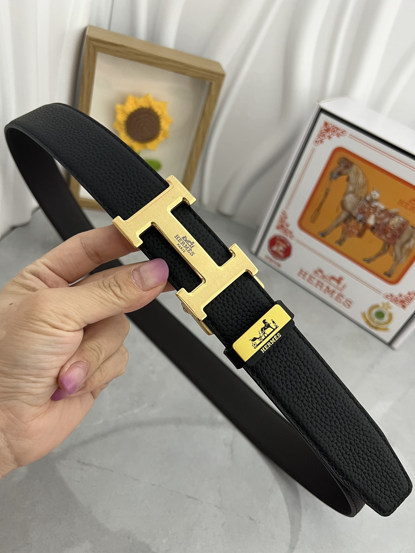 Hermes H Buckle Men's Belt - Black Pebbled Leather Gold Hardware