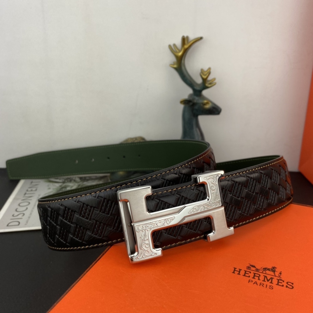 Luxury Men's Leather Belt with Engraved Silver H-Buckle - Black