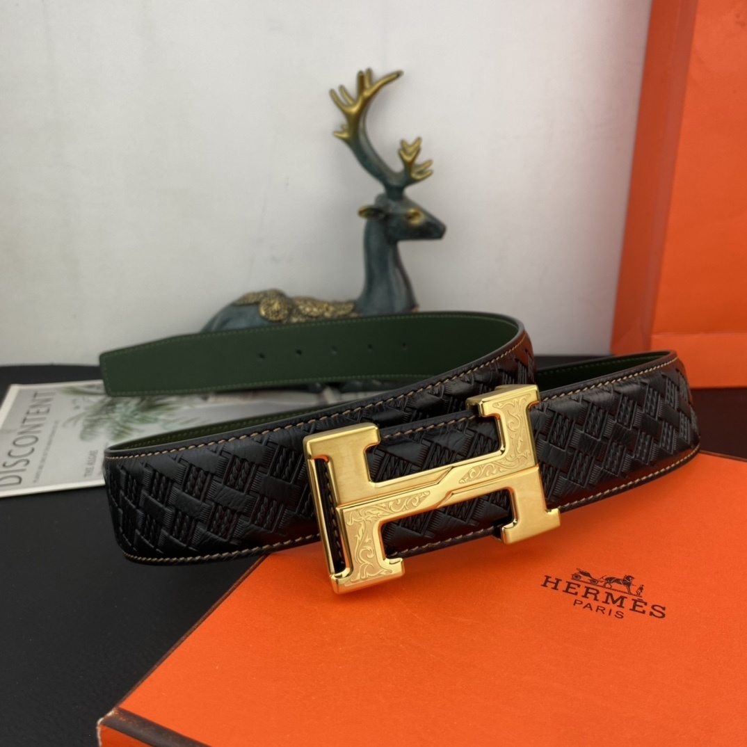 Premium Engraved Gold H Buckle Leather Belt - Black & Green Reversible