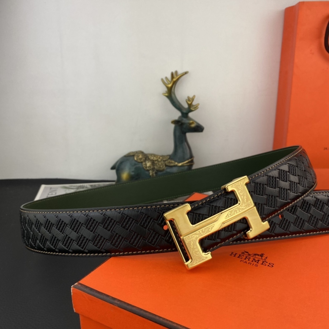 Premium Engraved Gold H Buckle Leather Belt - Black & Green Reversible