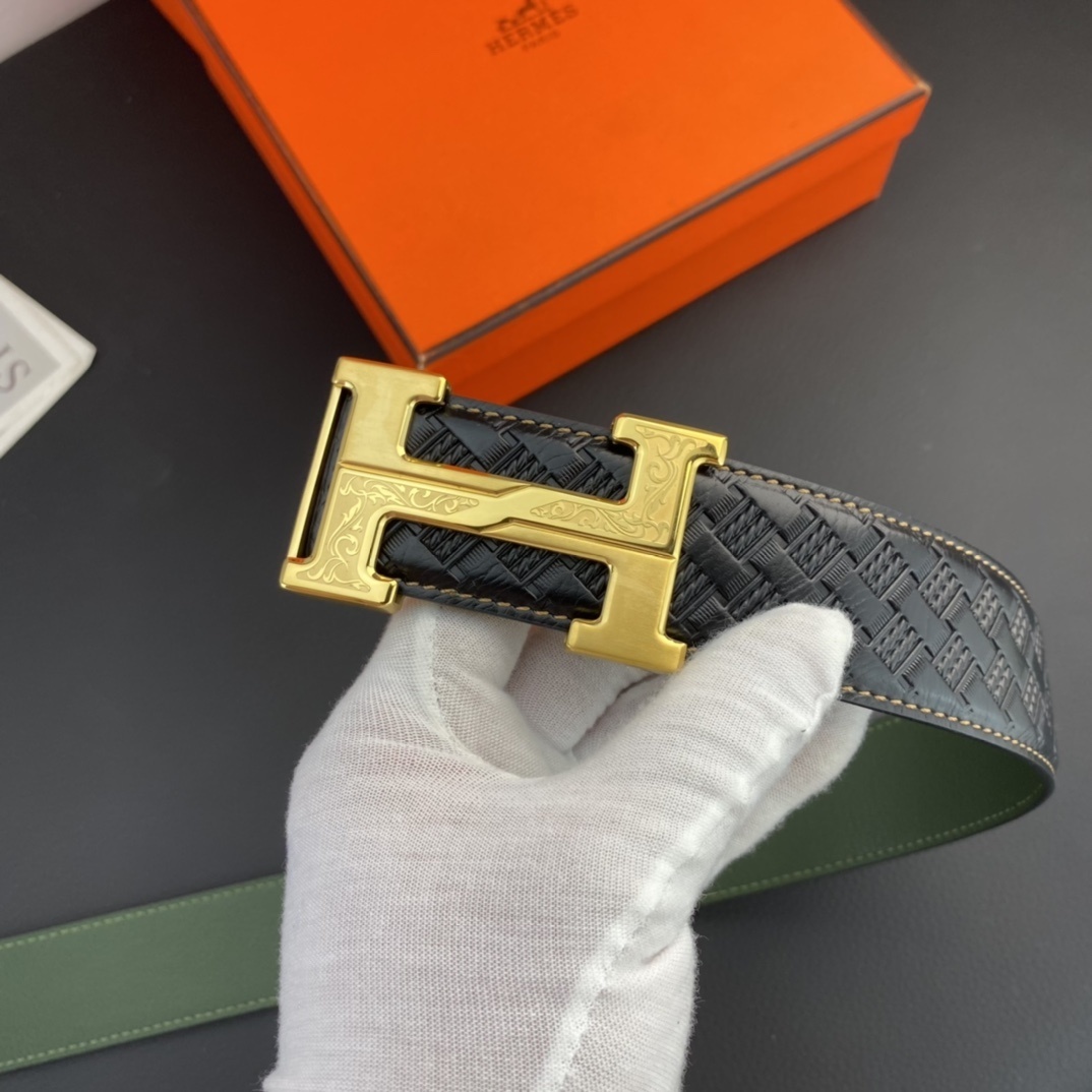 Premium Engraved Gold H Buckle Leather Belt - Black & Green Reversible