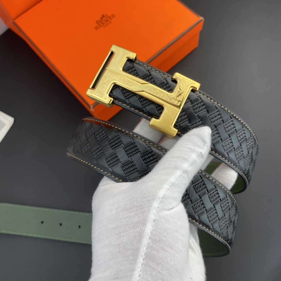 Premium Engraved Gold H Buckle Leather Belt - Black & Green Reversible